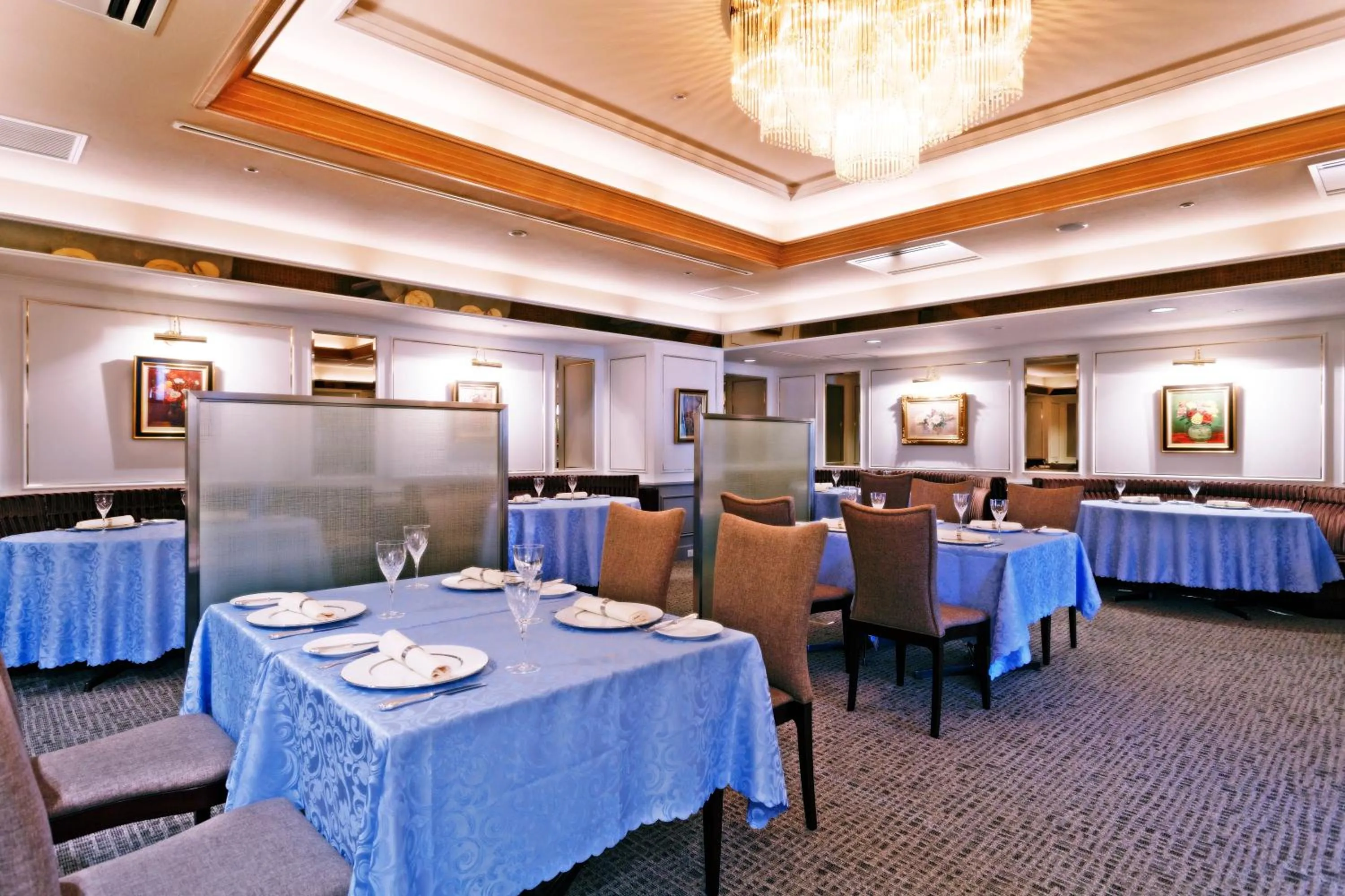 Restaurant/places to eat in Palace Hotel Omiya