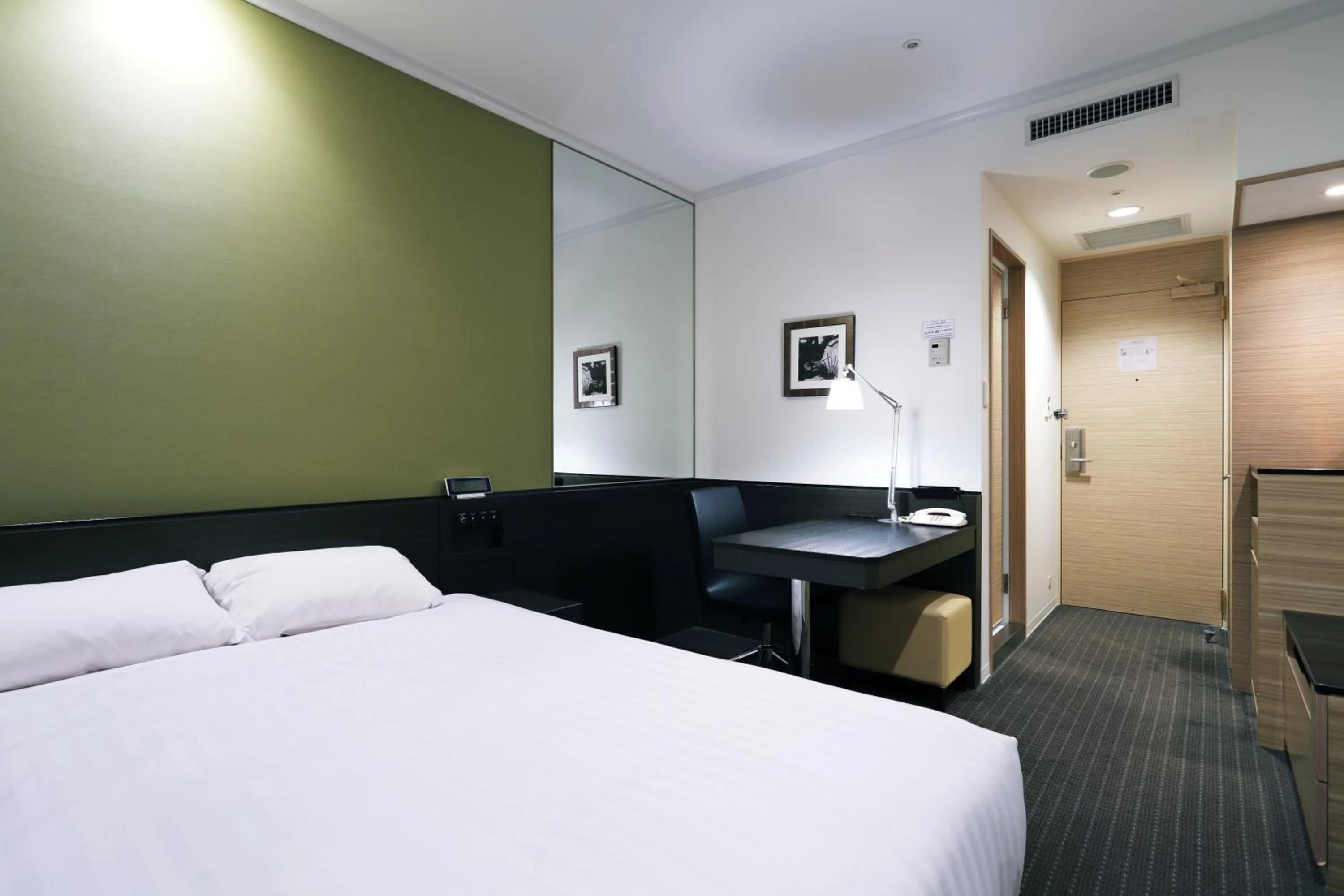 Photo of the whole room, Bed in Palace Hotel Omiya