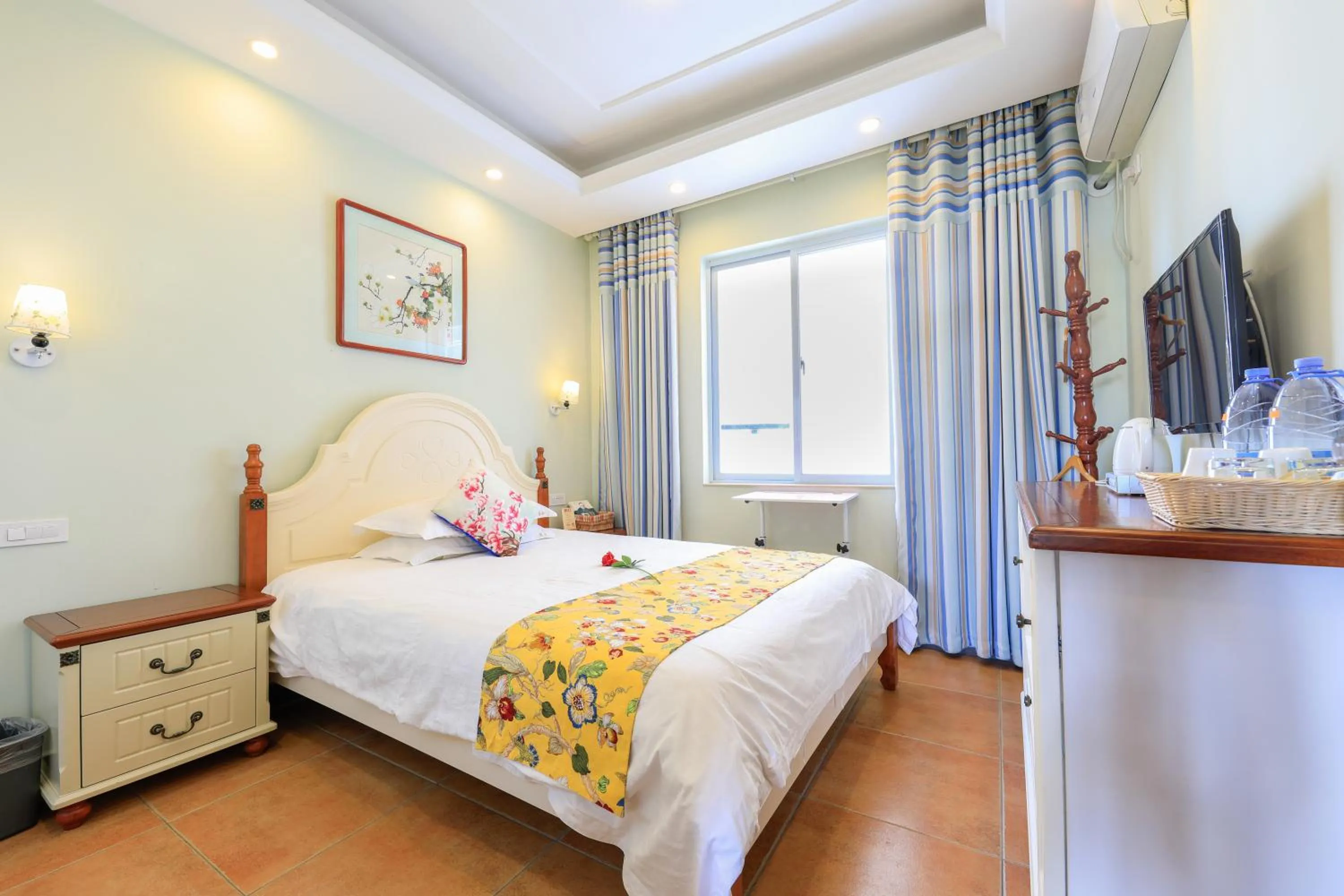Bedroom, Bed in Junshe Boutique Guest House-Complementary pick up servie for a 3-night stay in a deluxe room