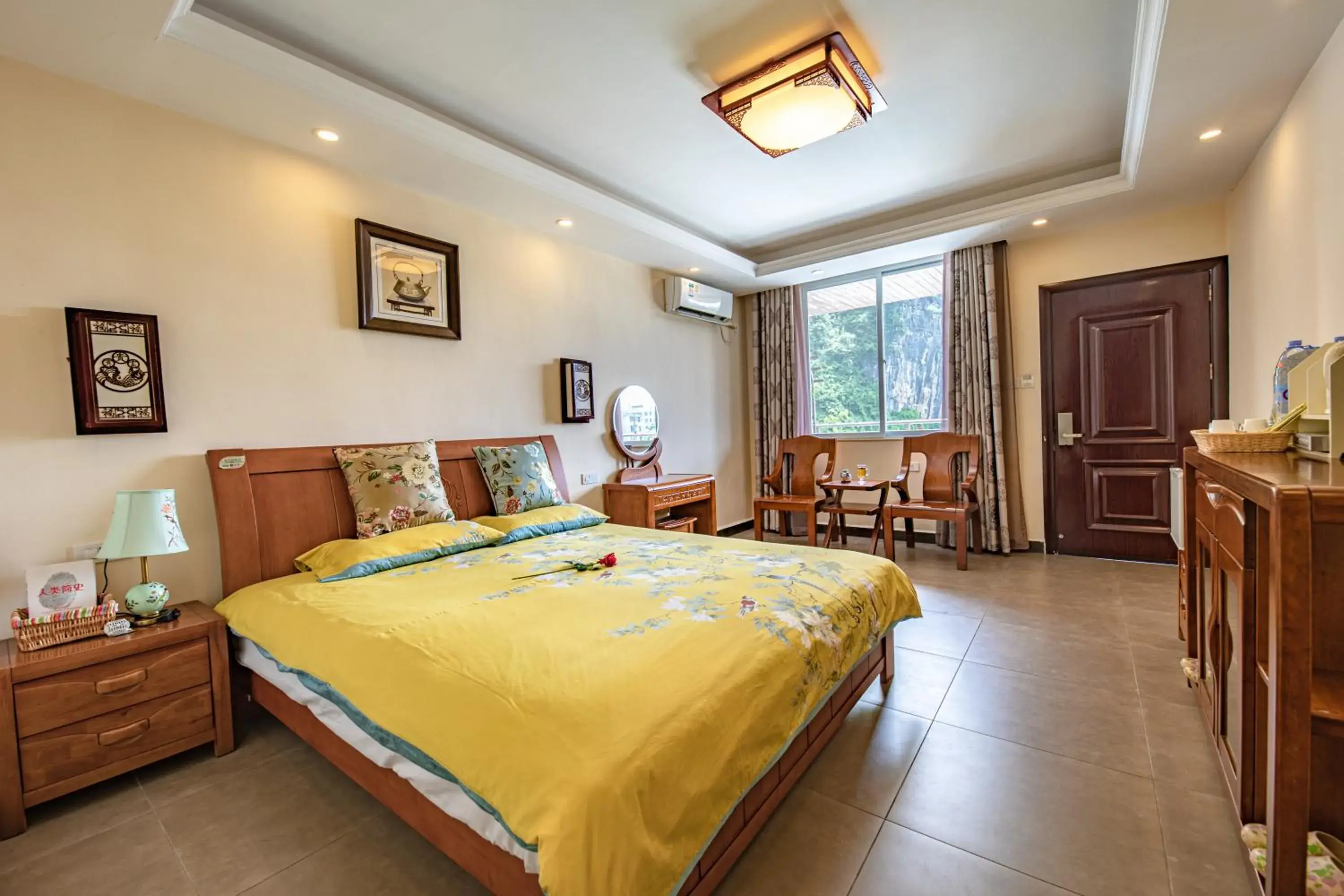 King Room with Mountain View in Junshe Boutique Guest House-Complementary pick up servie for a 3-night stay in a deluxe room King Room with Mountain View in Junshe Boutique Guest House-Complementary pick up servie for a 3-night stay in a deluxe room
