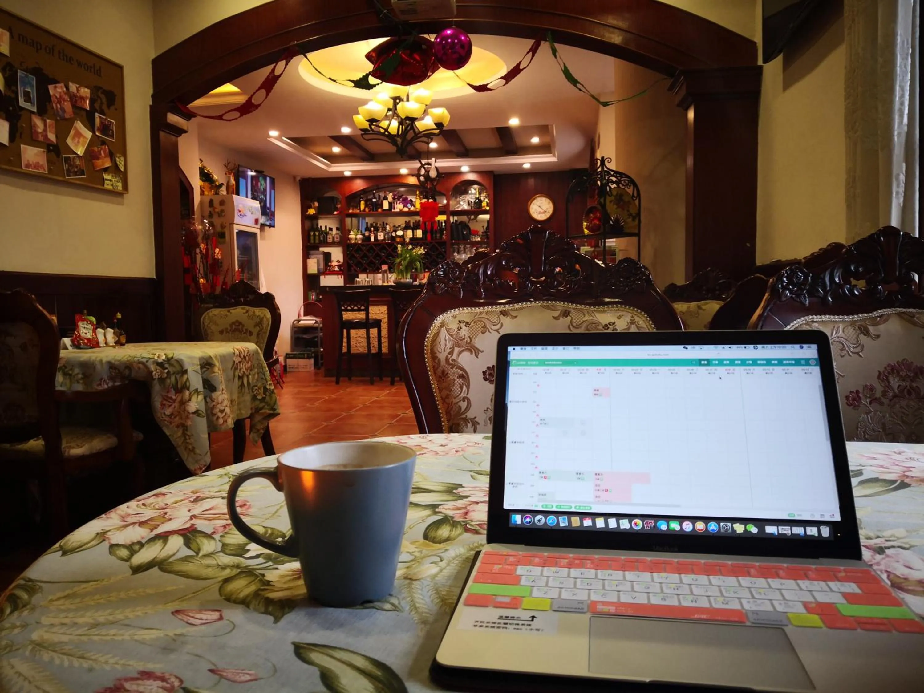 Restaurant/places to eat in Junshe Boutique Guest House-Complementary pick up servie for a 3-night stay in a deluxe room