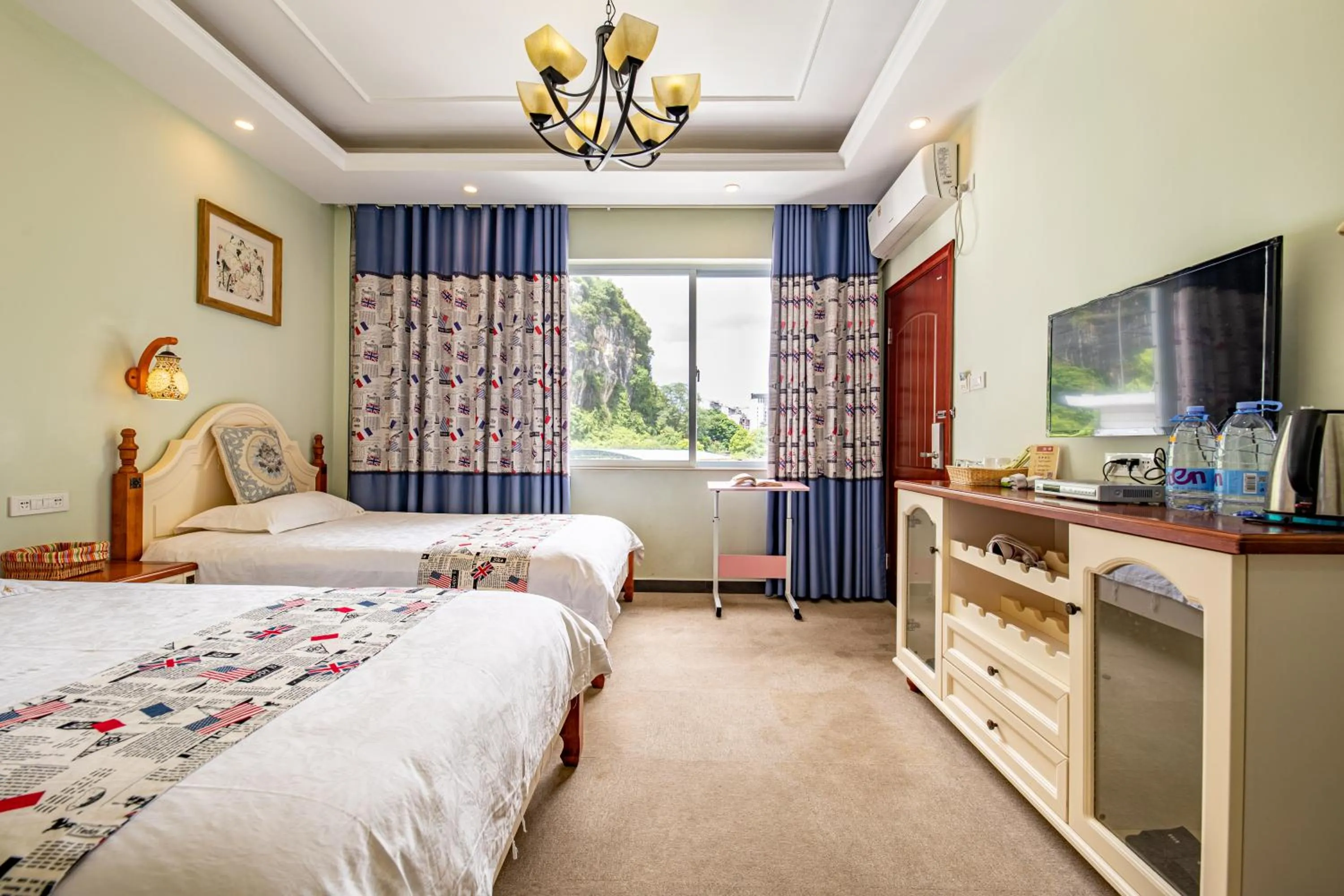 Photo of the whole room, Bed in Junshe Boutique Guest House-Complementary pick up servie for a 3-night stay in a deluxe room