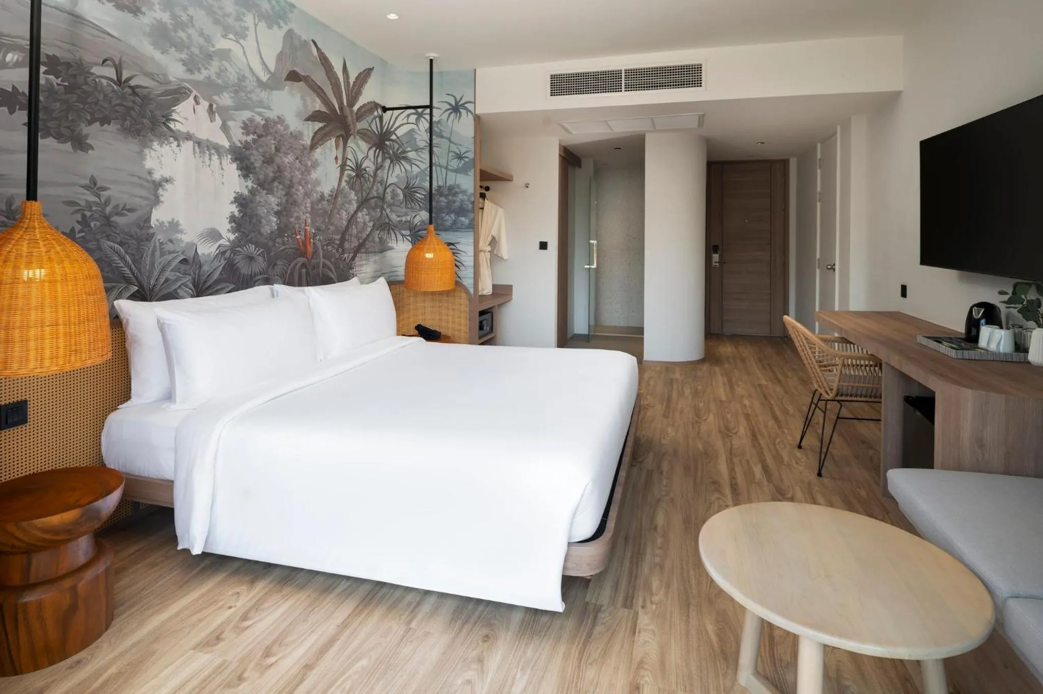 Photo of the whole room, Bed in Amari Bangsaen