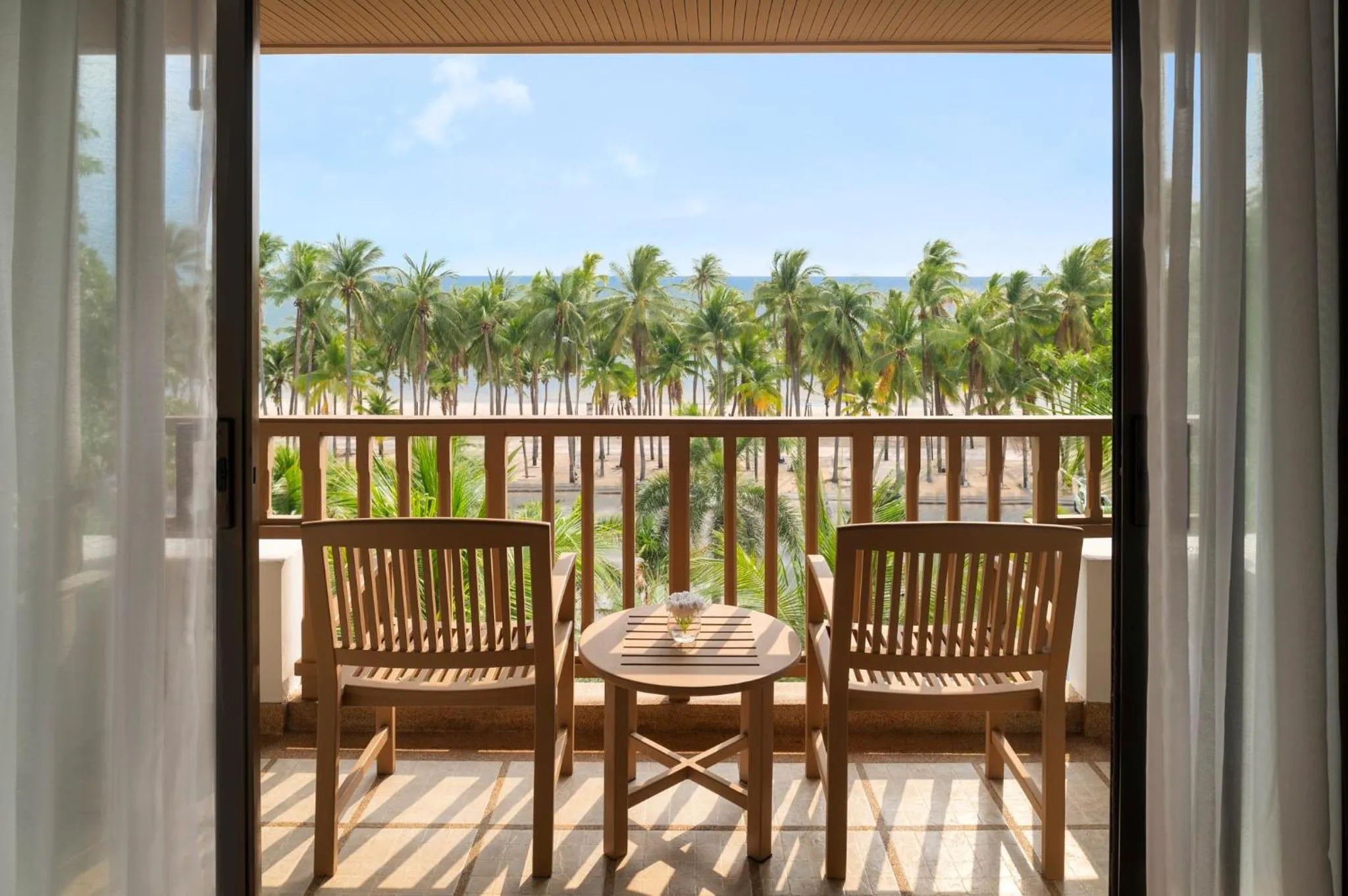 Photo of the whole room in Amari Bangsaen