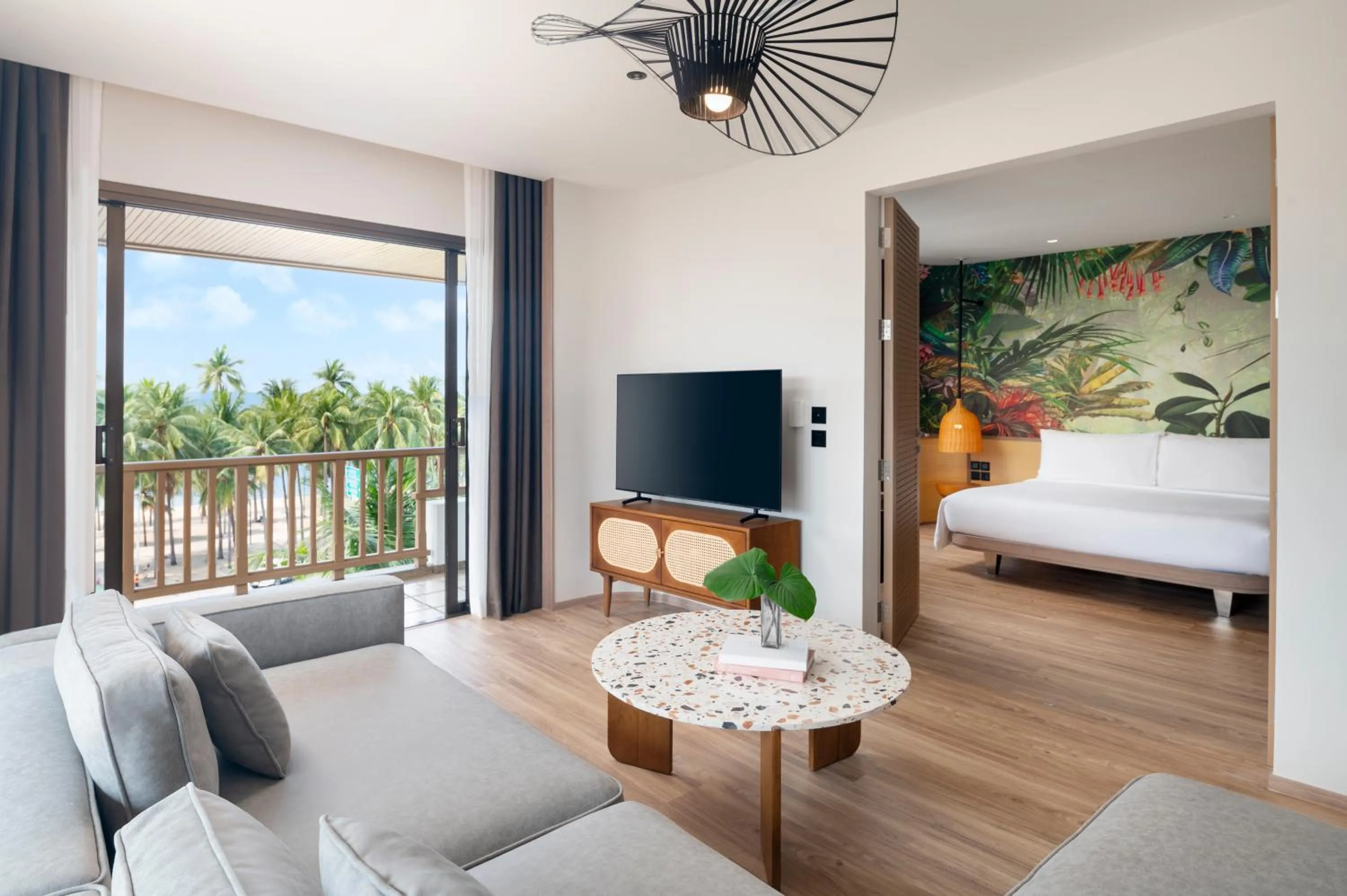 Living room, Bed in Amari Bangsaen Formerly The Tide Resort Bangsaen