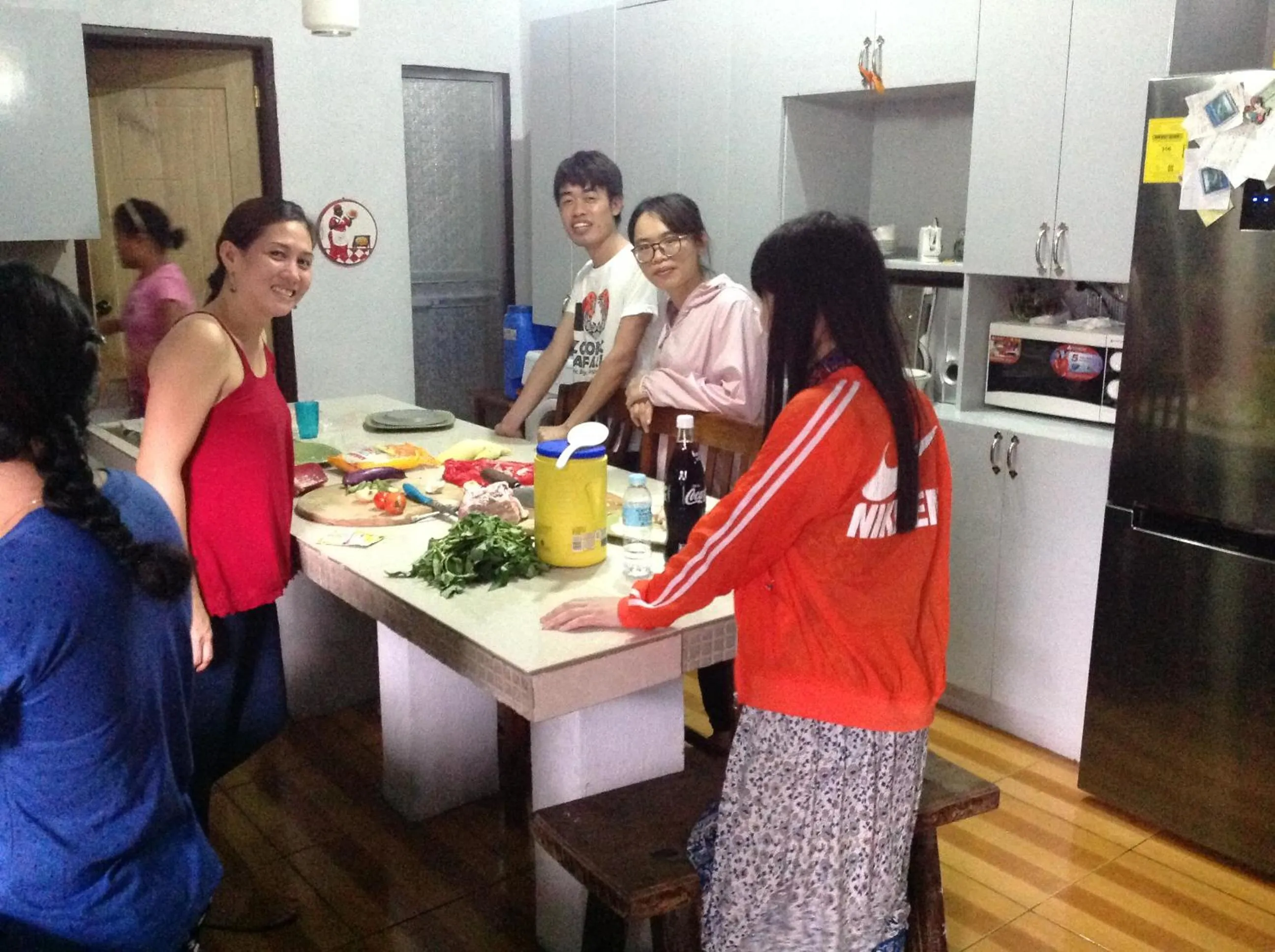 Kitchen or kitchenette in Mount Pinatubo Base Camp at CASA HERMOGINA