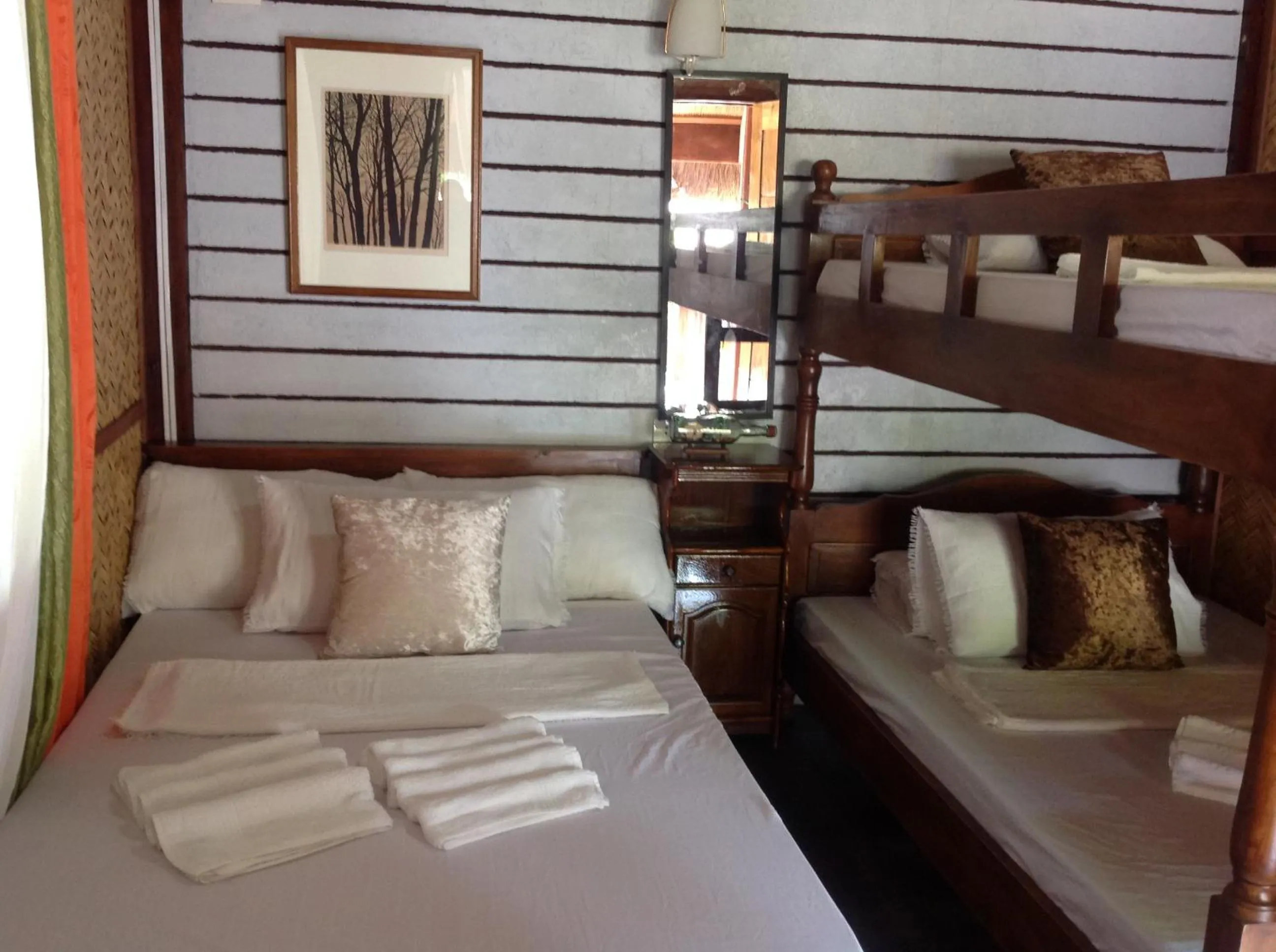 bunk bed, Bed in Mount Pinatubo Base Camp at CASA HERMOGINA