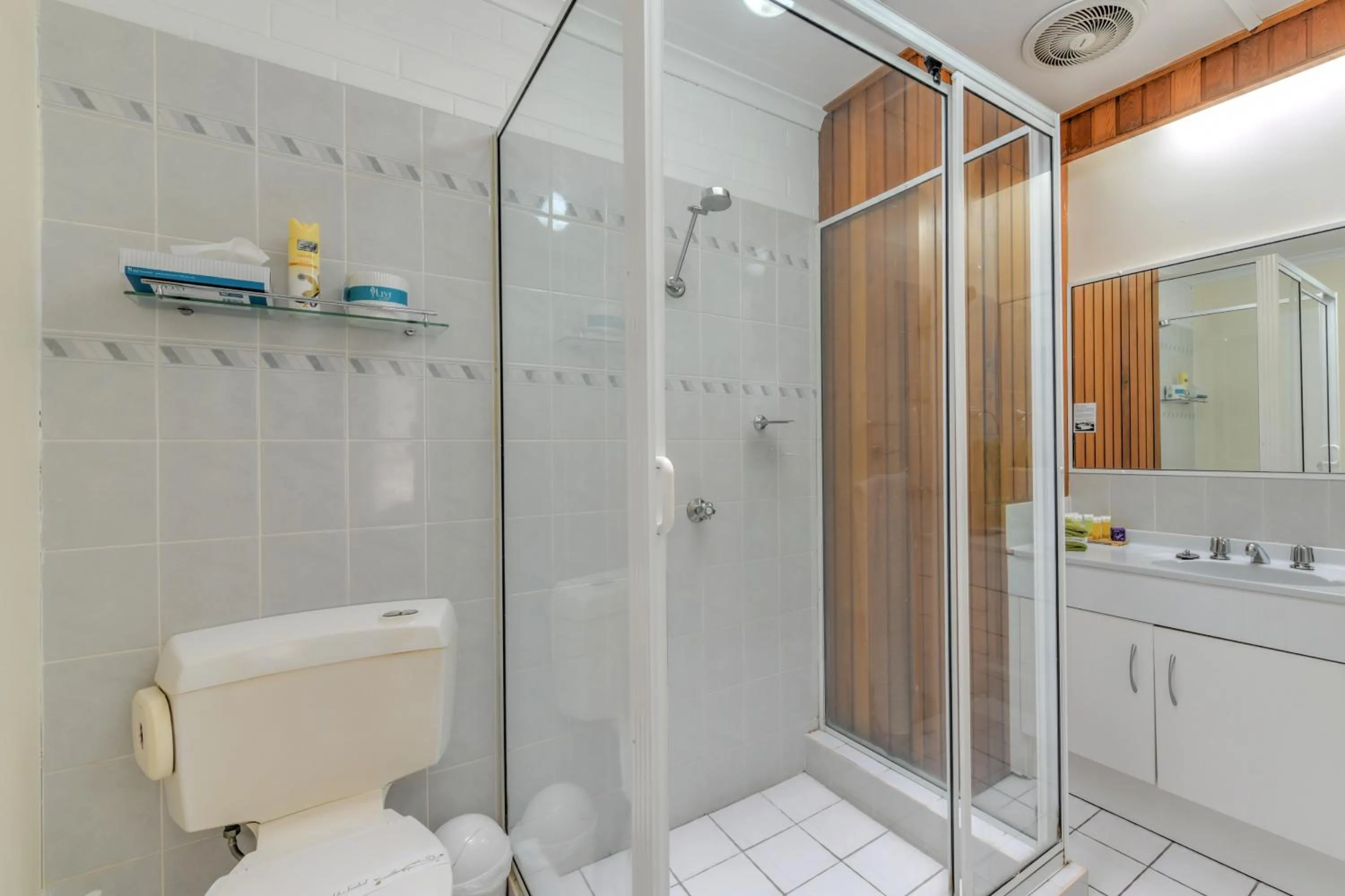 Bathroom in Motel Grande