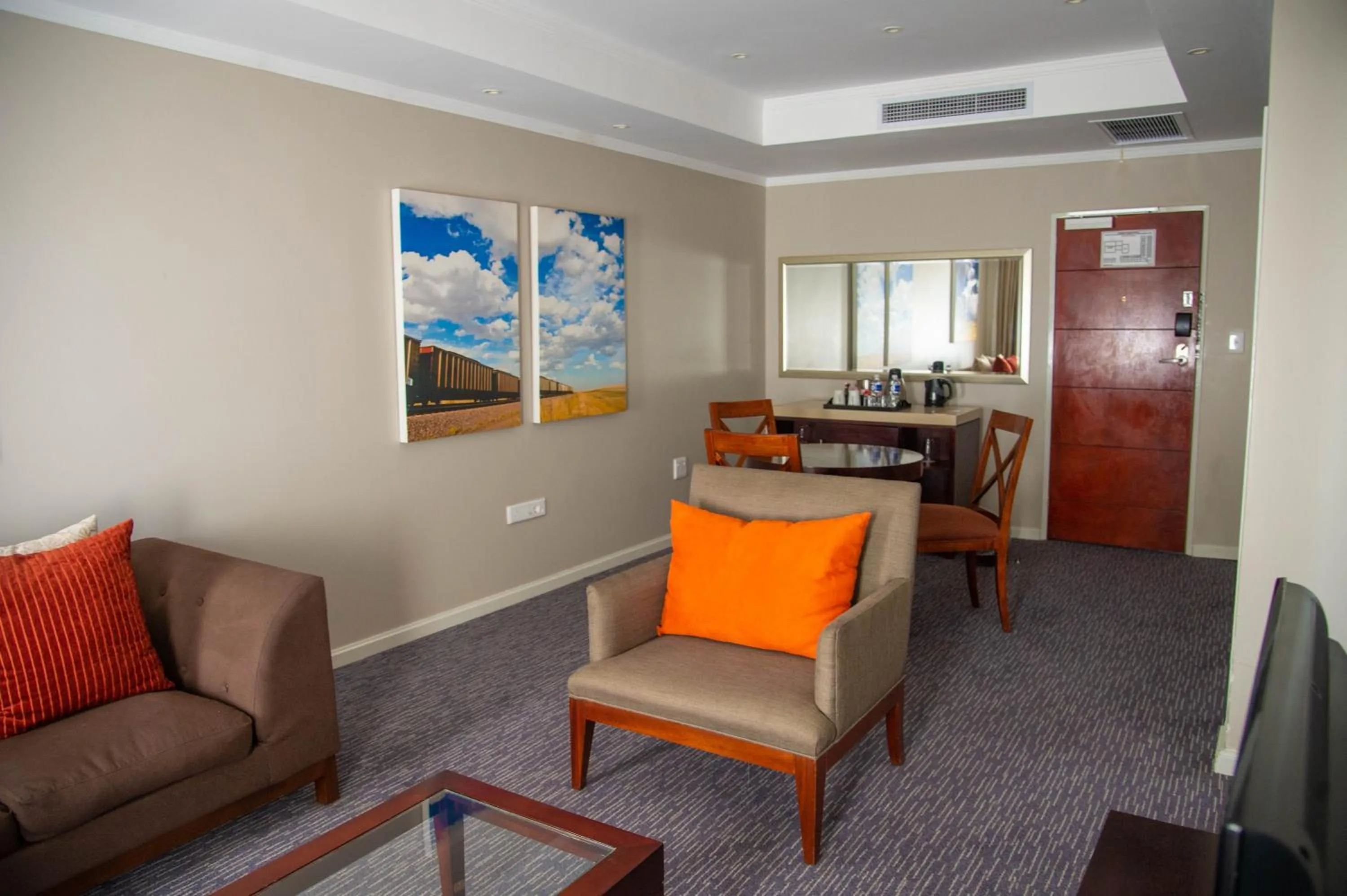 Coffee/tea facilities in Cresta Mahalapye Hotel