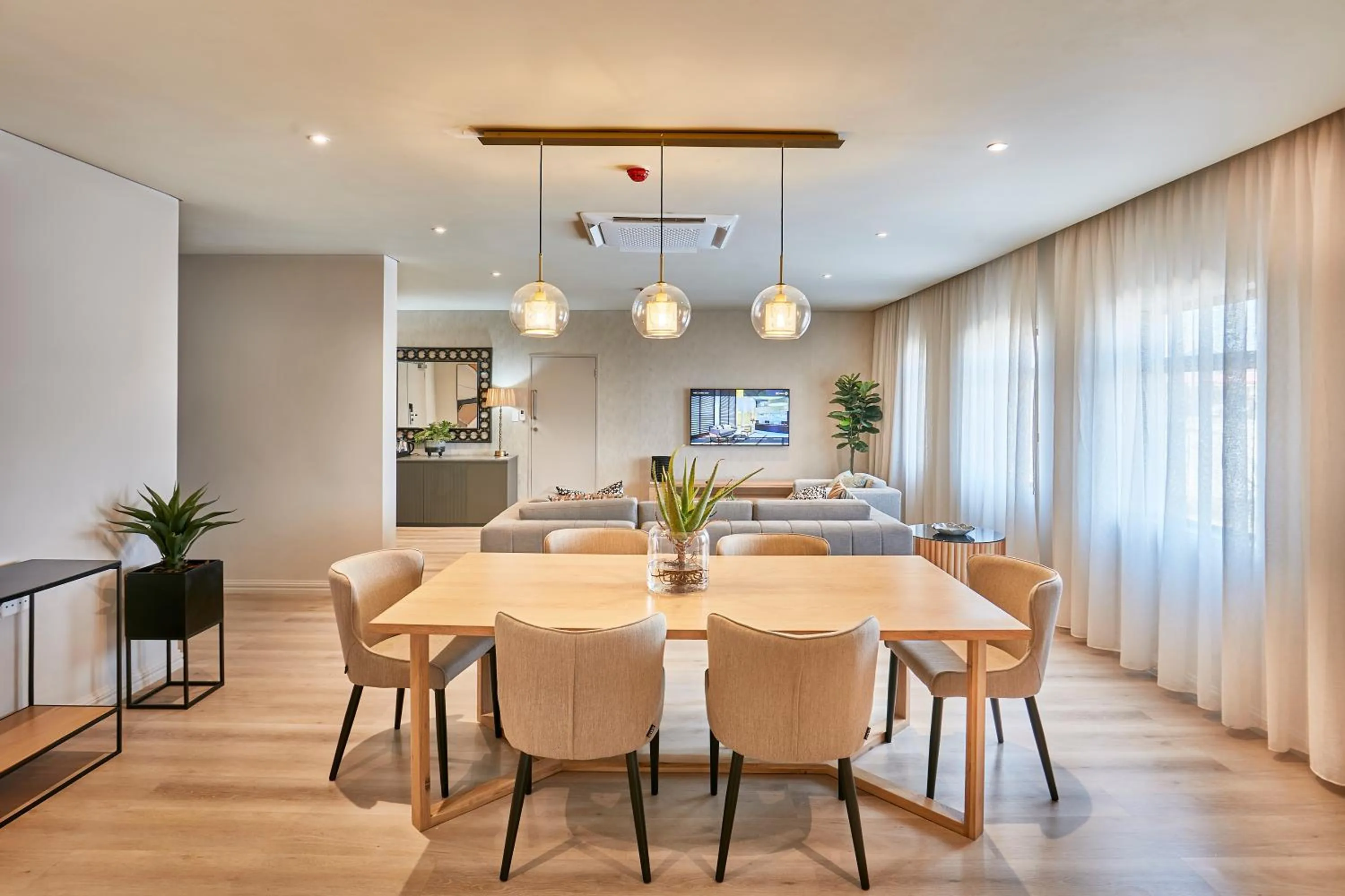 Dining area in Cresta Mahalapye Hotel