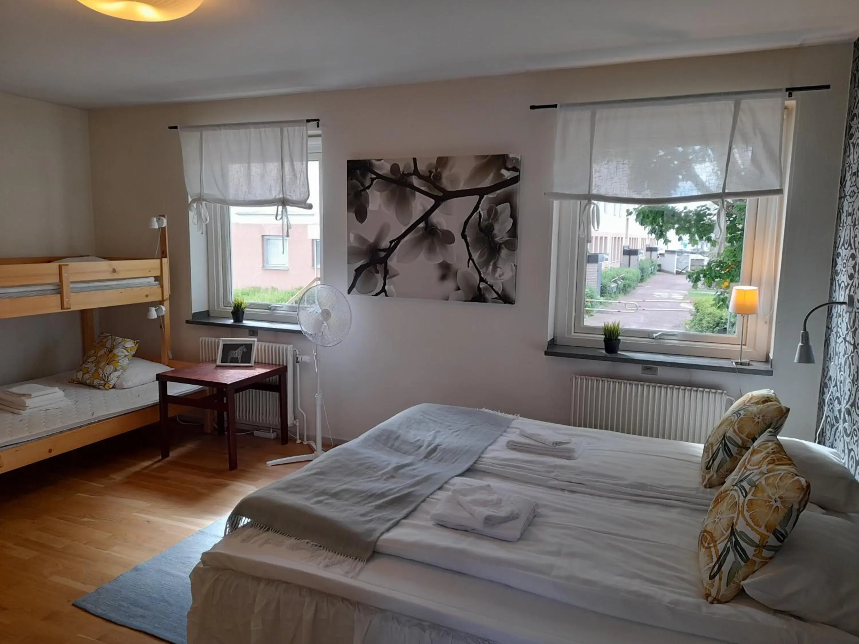 Family Room with Shared Bathroom - single occupancy in Kristinebergs Bed & Breakfast Family Room with Shared Bathroom - single occupancy in Kristinebergs Bed & Breakfast