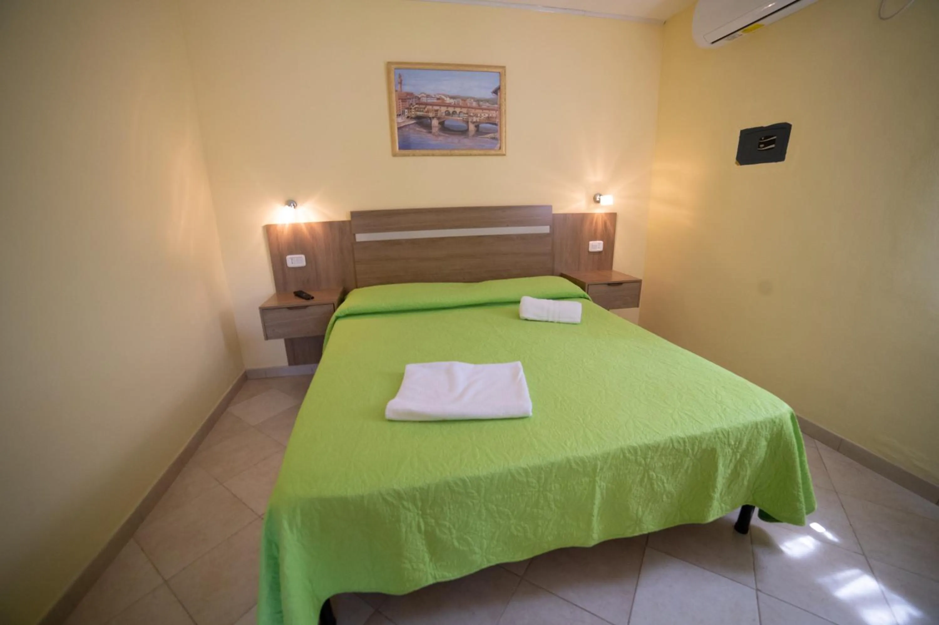 Bed in Coppola Rossa Relax