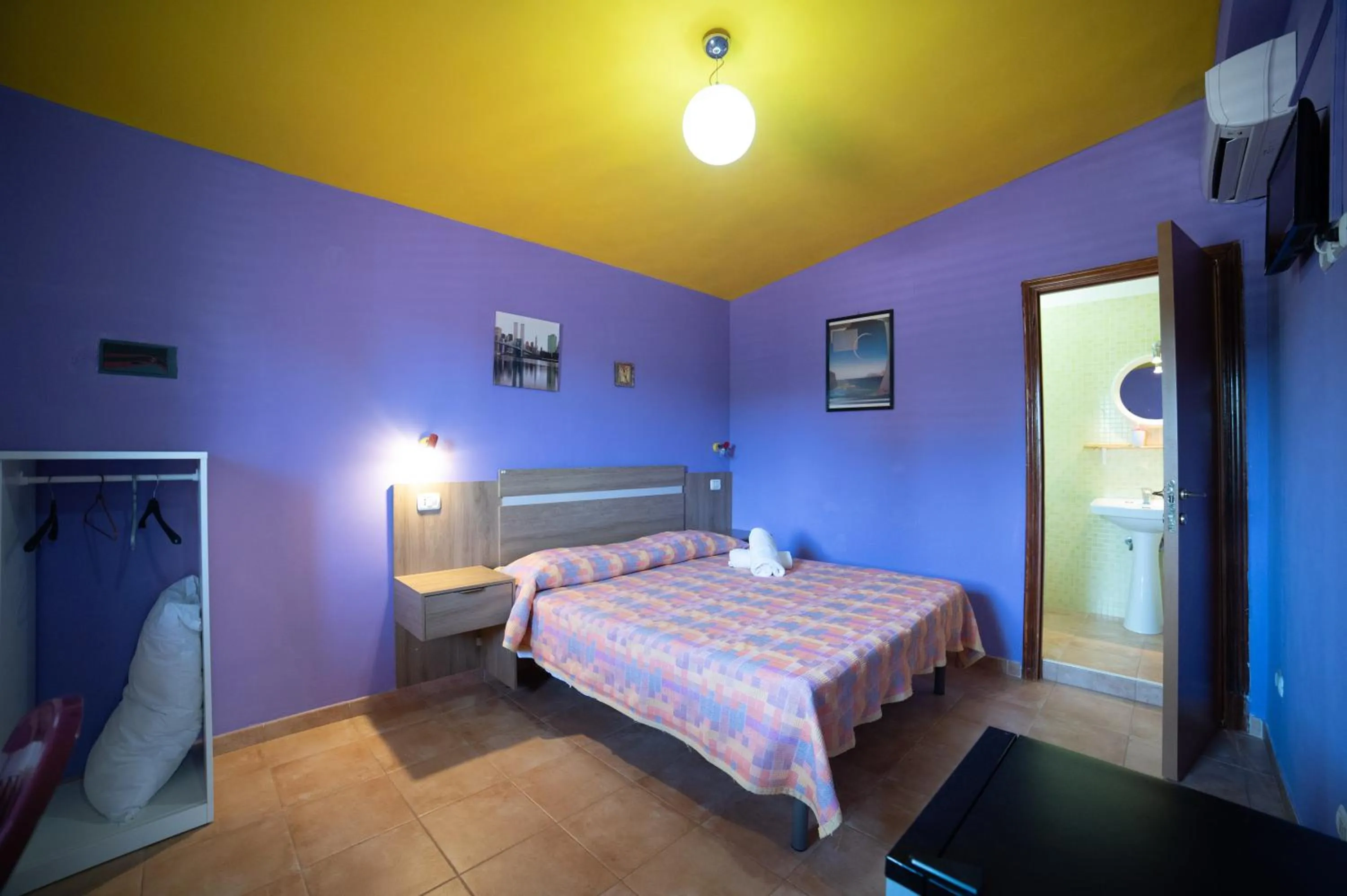 Bed in Coppola Rossa Relax