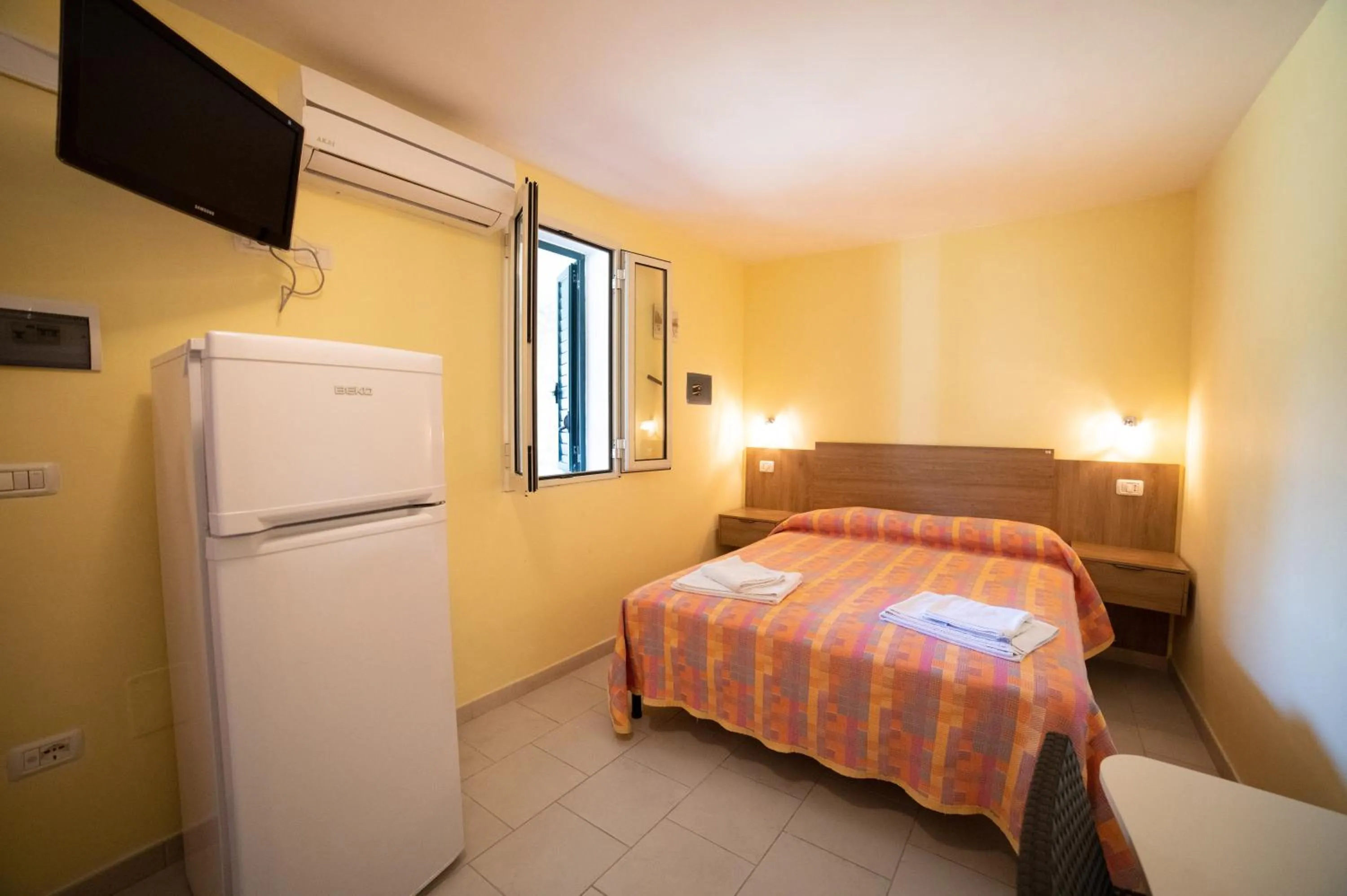 Bed in Coppola Rossa Relax