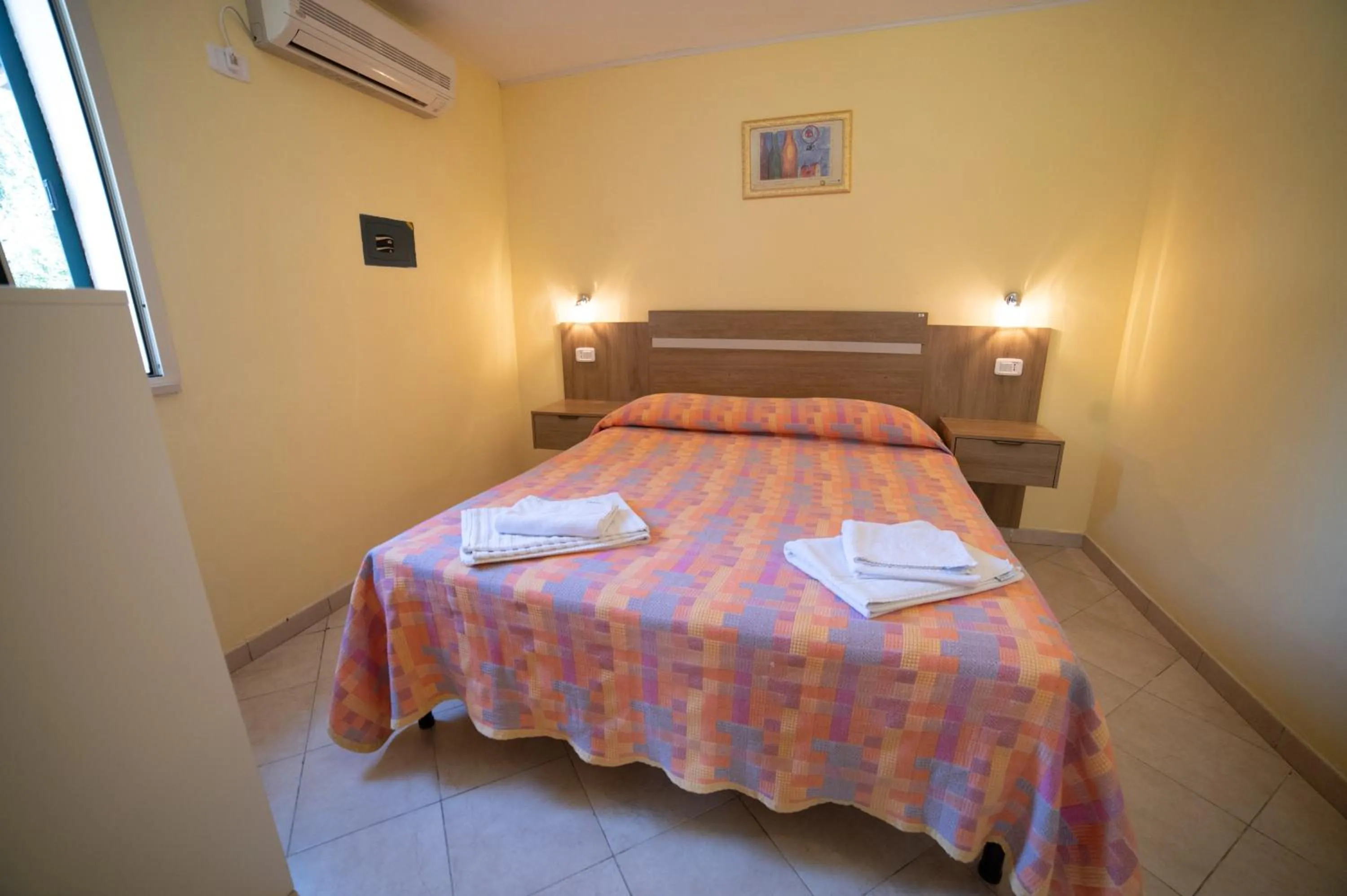 Bed in Coppola Rossa Relax