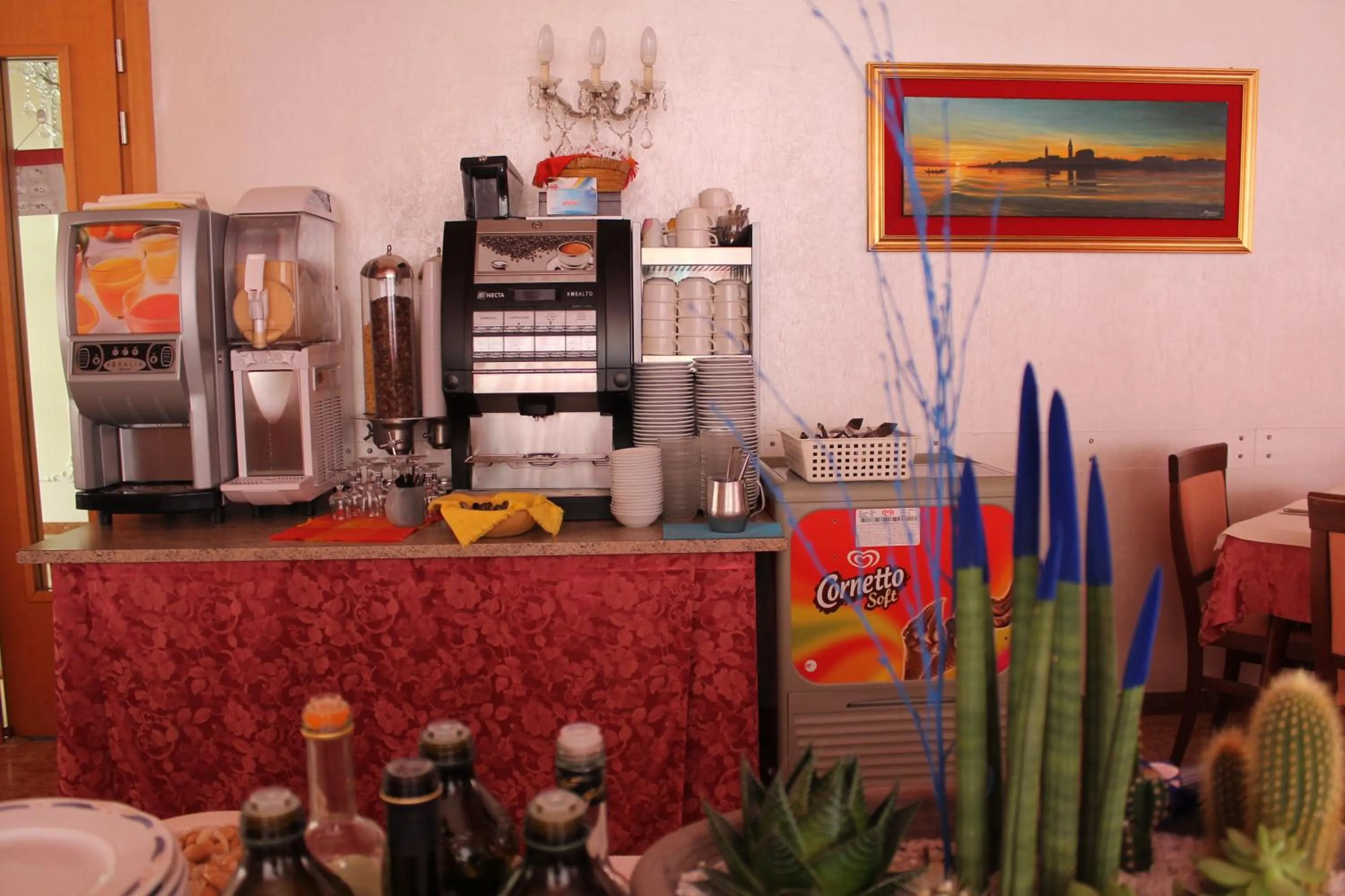 Breakfast in Hotel Kennedy