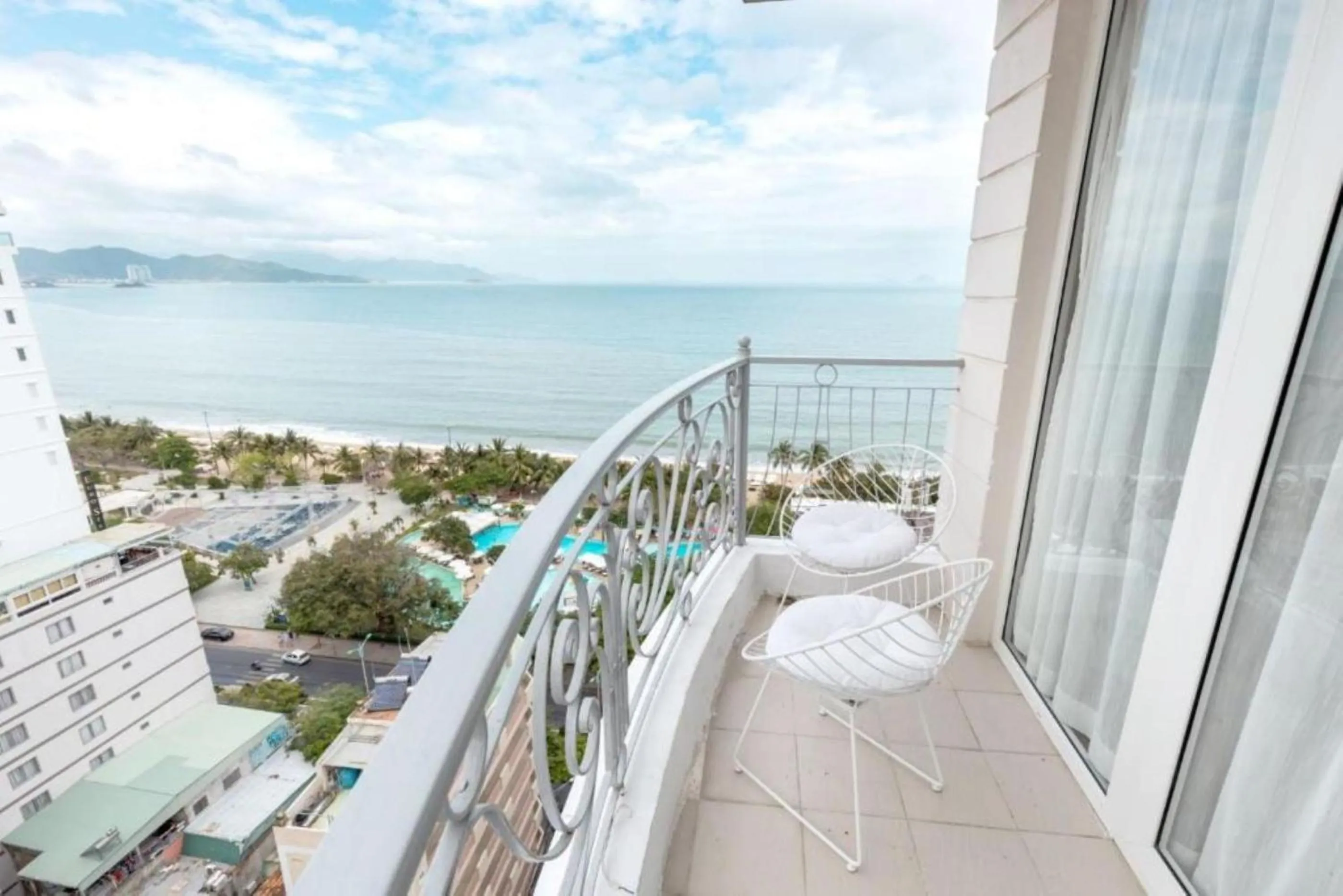 Balcony/Terrace in Paris Luxury Hotel & Apartment Nha Trang