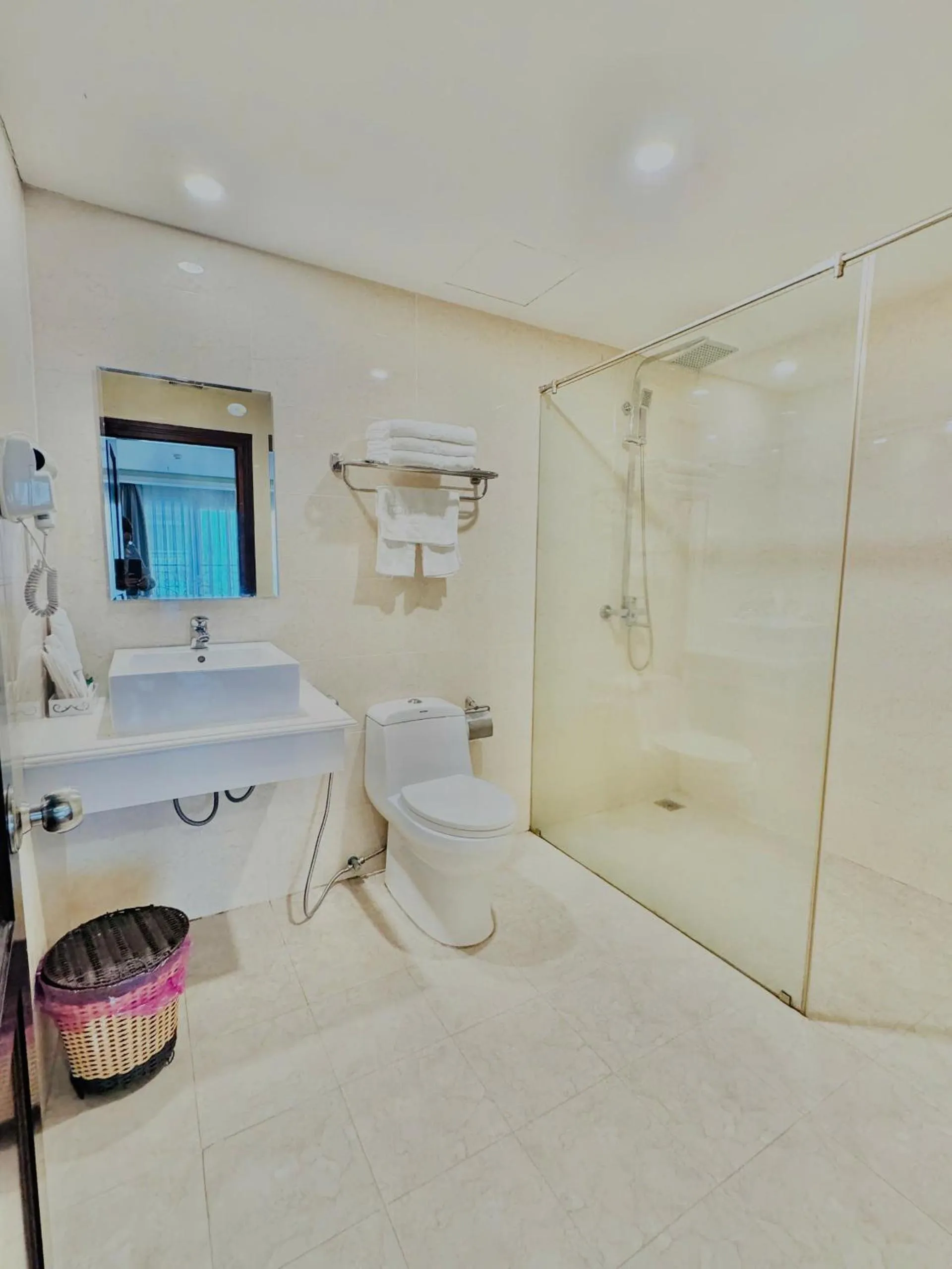 Shower in Paris Luxury Hotel & Apartment Nha Trang