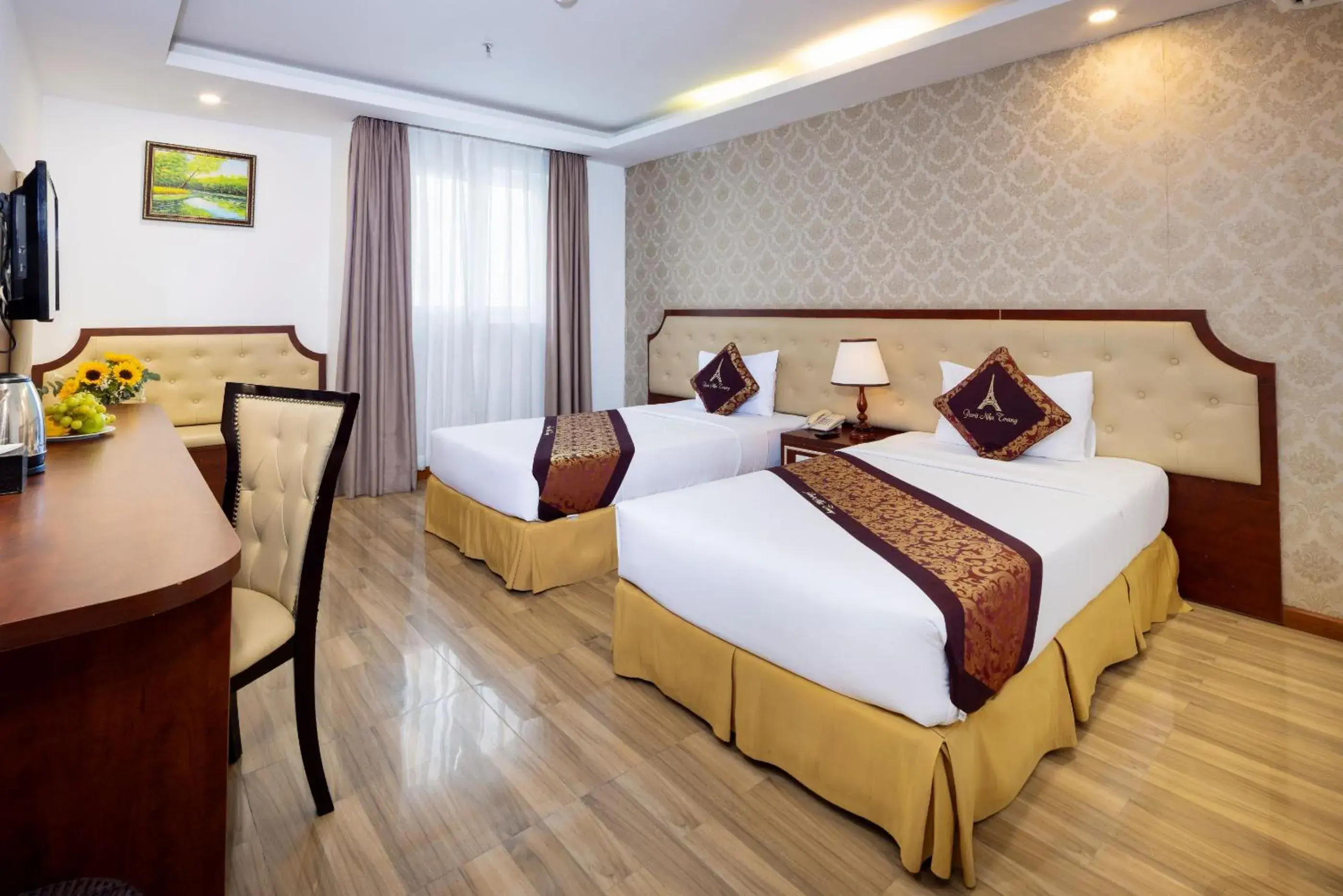 Deluxe Twin Room with City View in Paris Luxury Hotel & Apartment Nha Trang Deluxe Twin Room with City View in Paris Luxury Hotel & Apartment Nha Trang