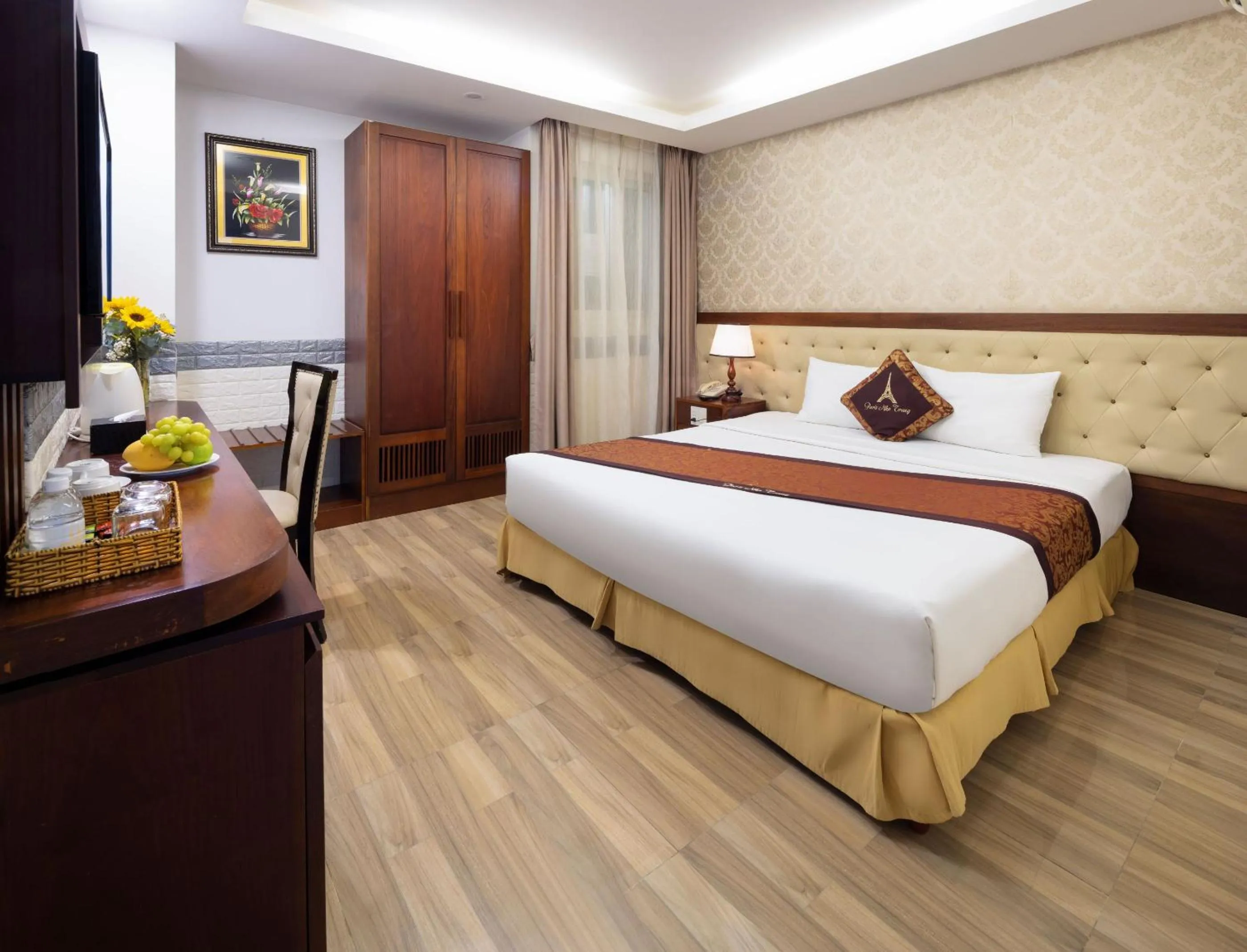 Bed in Paris Luxury Hotel & Apartment Nha Trang