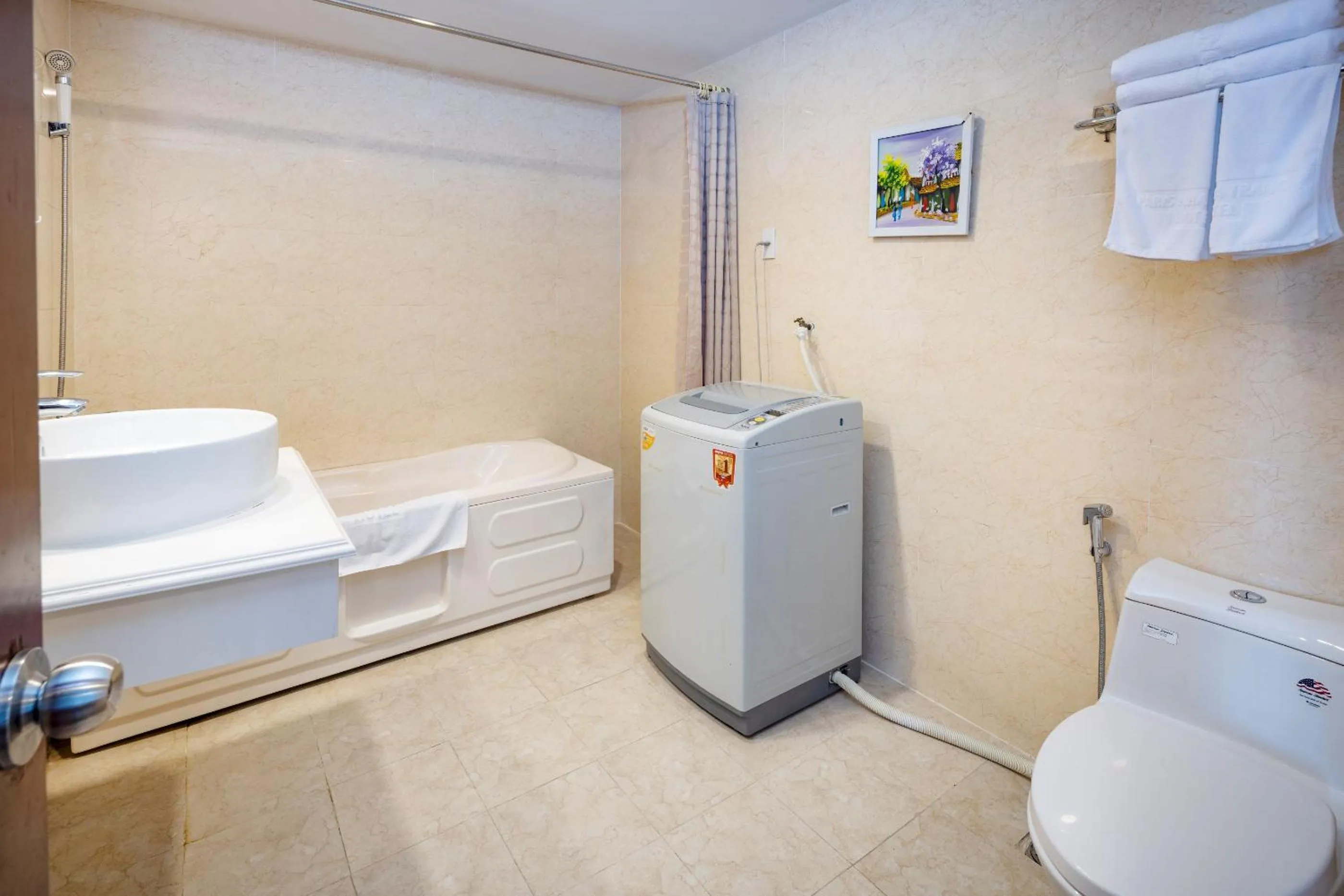 Bathroom in Paris Luxury Hotel & Apartment Nha Trang