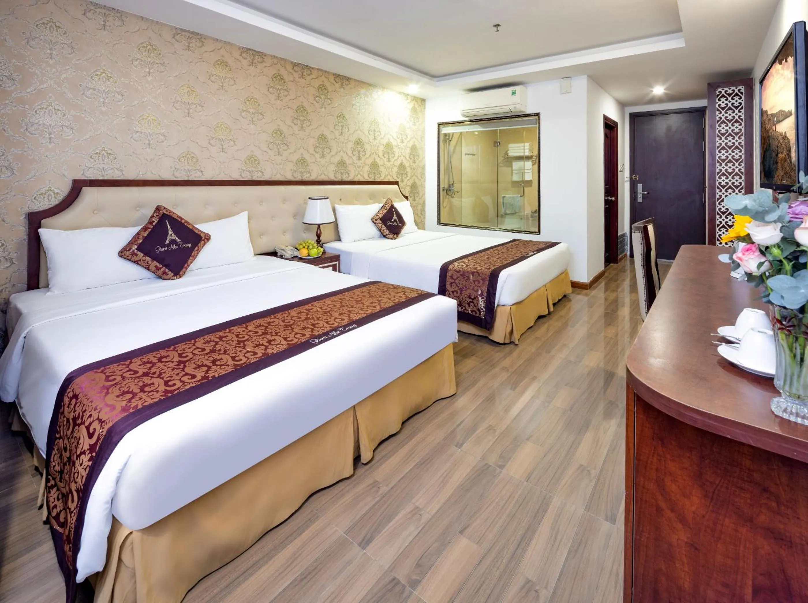 Photo of the whole room, Bed in Paris Luxury Hotel & Apartment Nha Trang