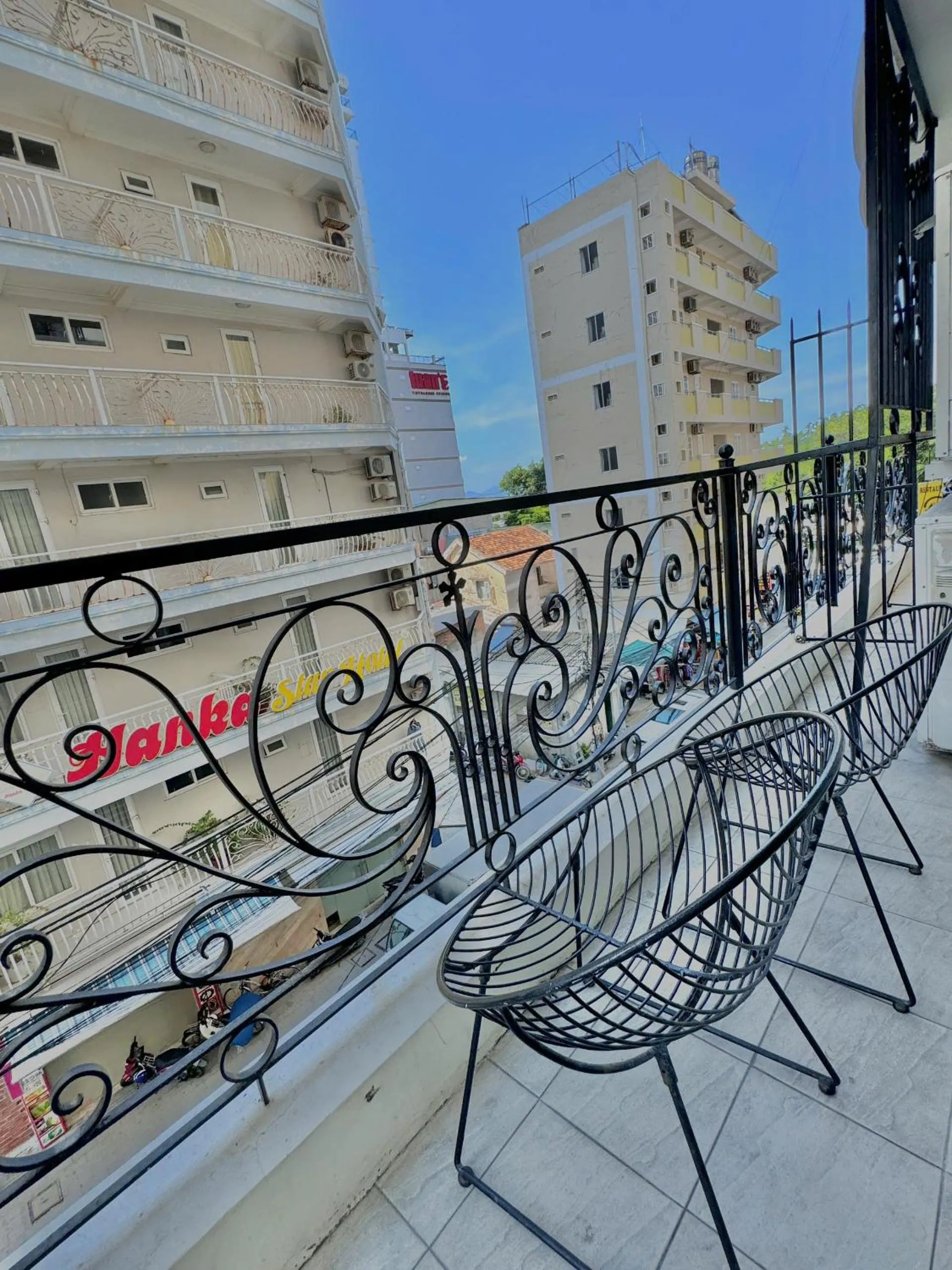 Balcony/Terrace in Paris Luxury Hotel & Apartment Nha Trang