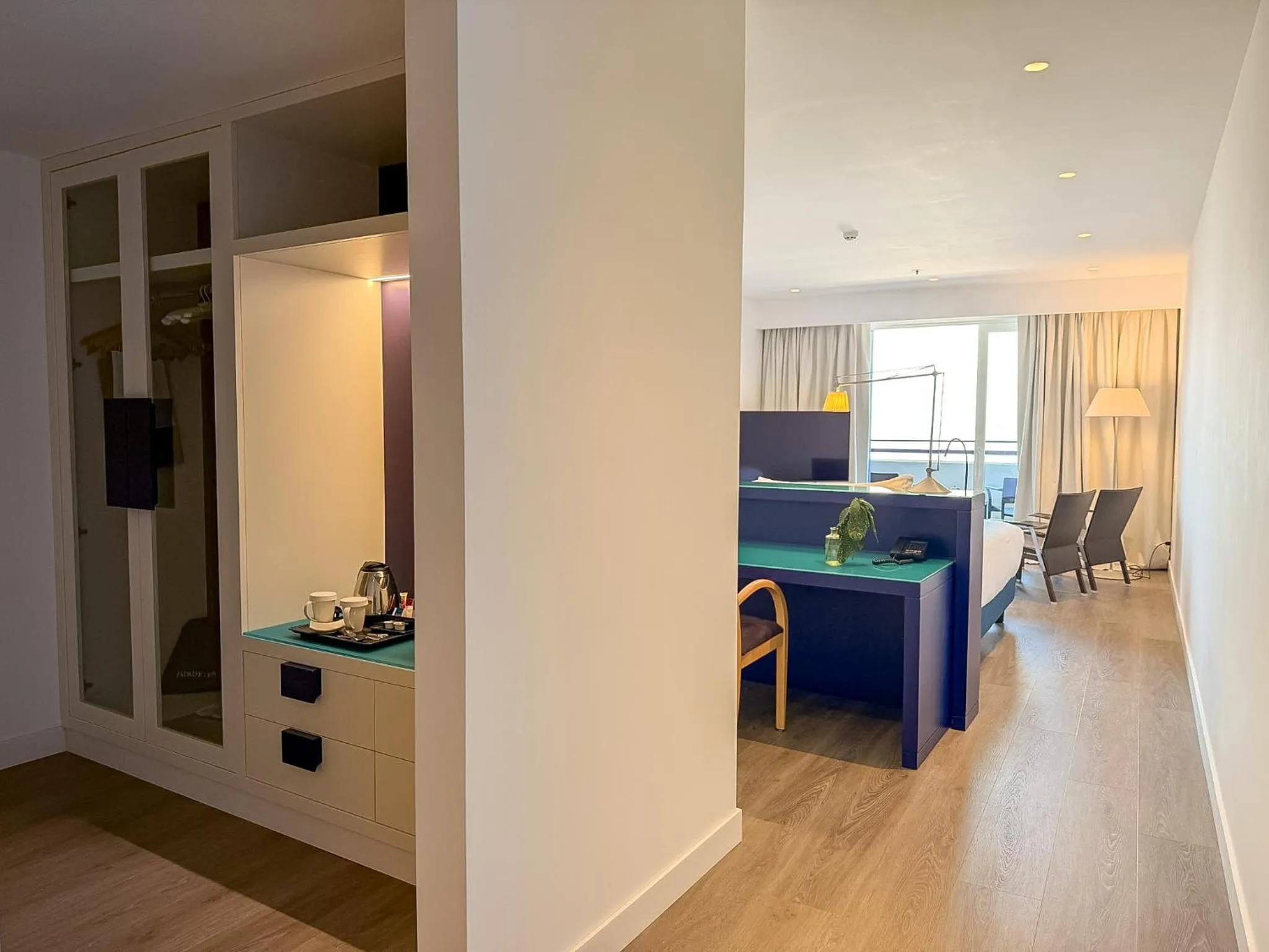 TV and multimedia, Bed in Hilton Sorrento Palace