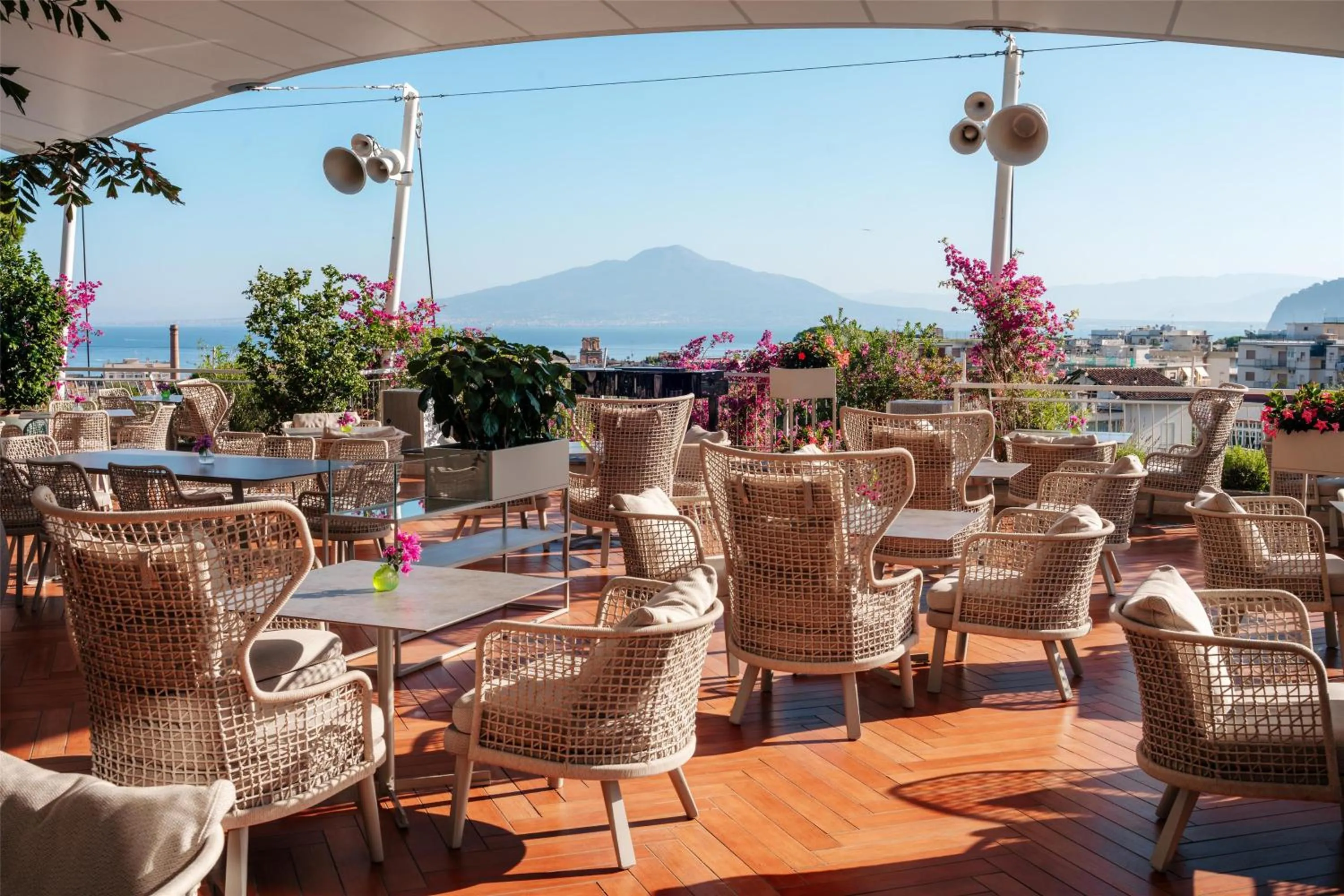 Lounge or bar in Hilton Sorrento Palace