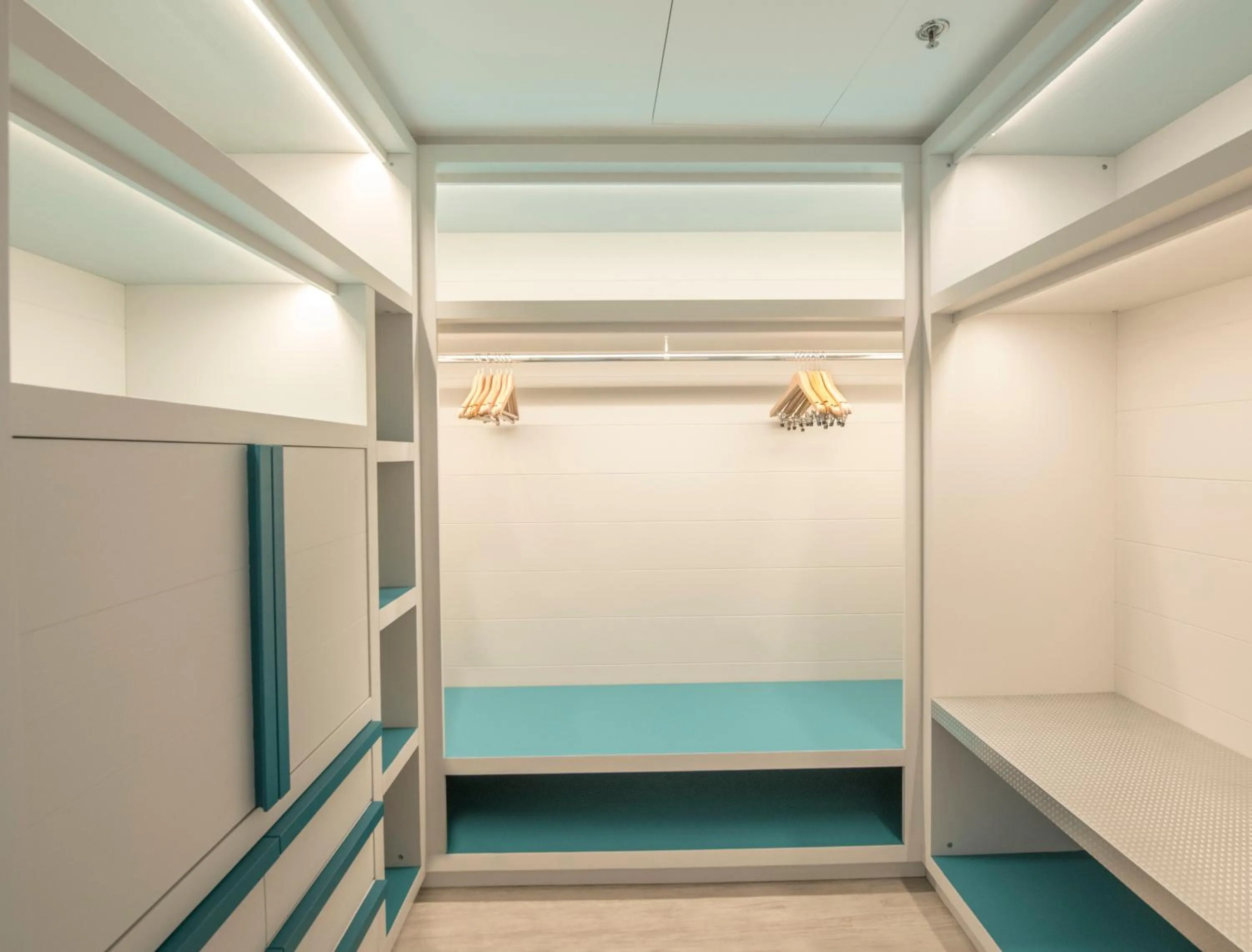 wardrobe in Hilton Sorrento Palace