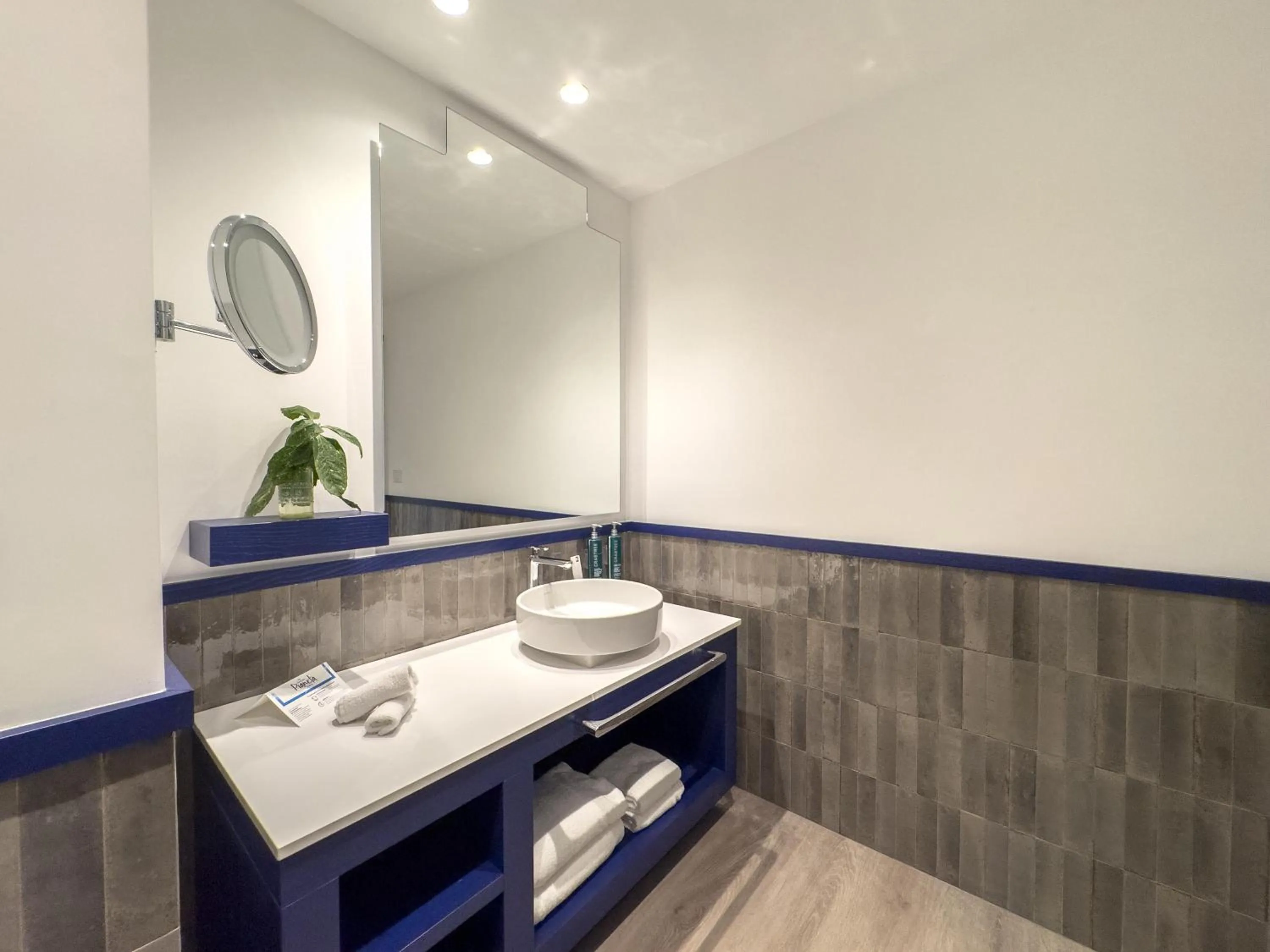 Bathroom in Hilton Sorrento Palace