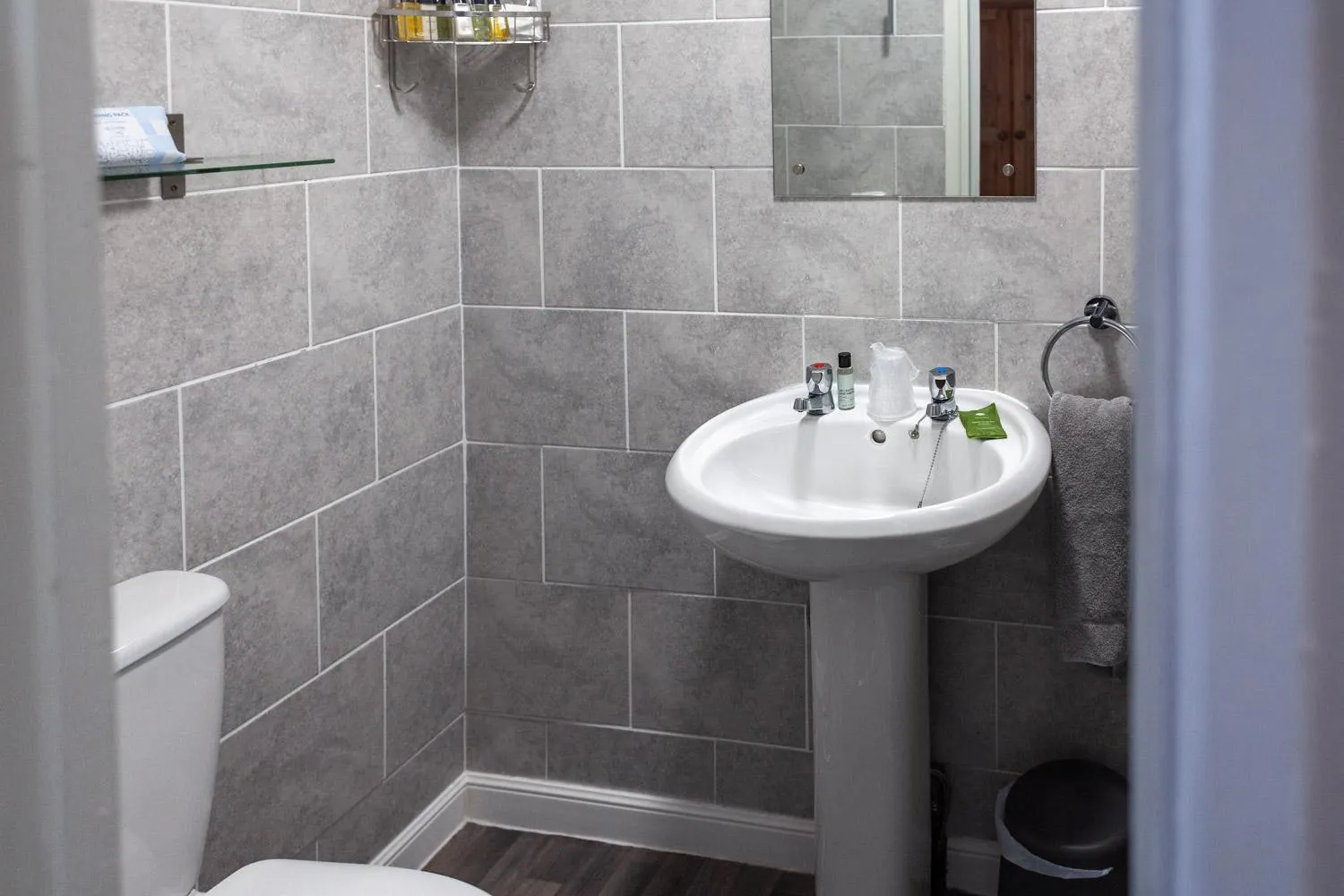 Bathroom in Gresham Guest House