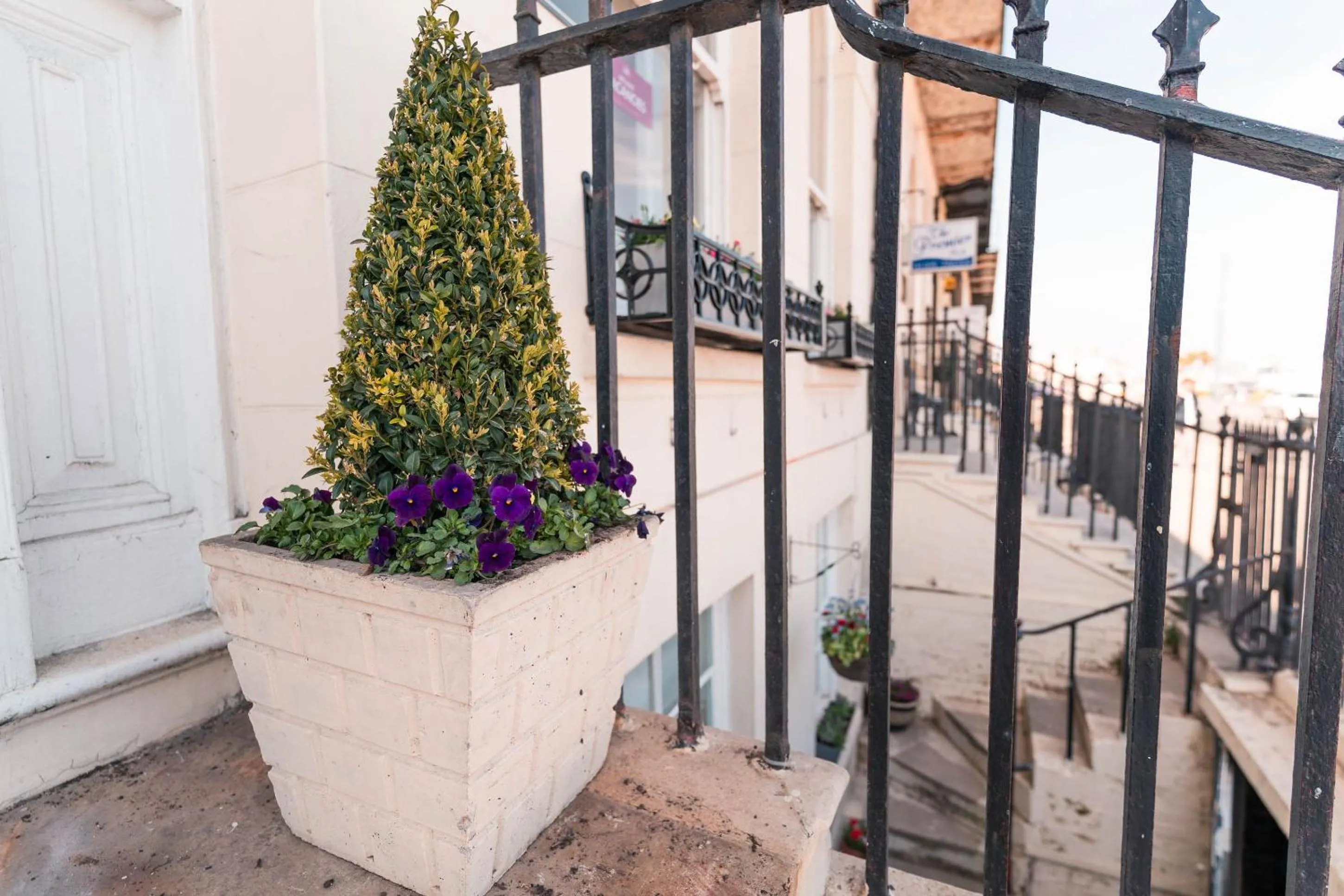 Facade/entrance in Gresham Guest House