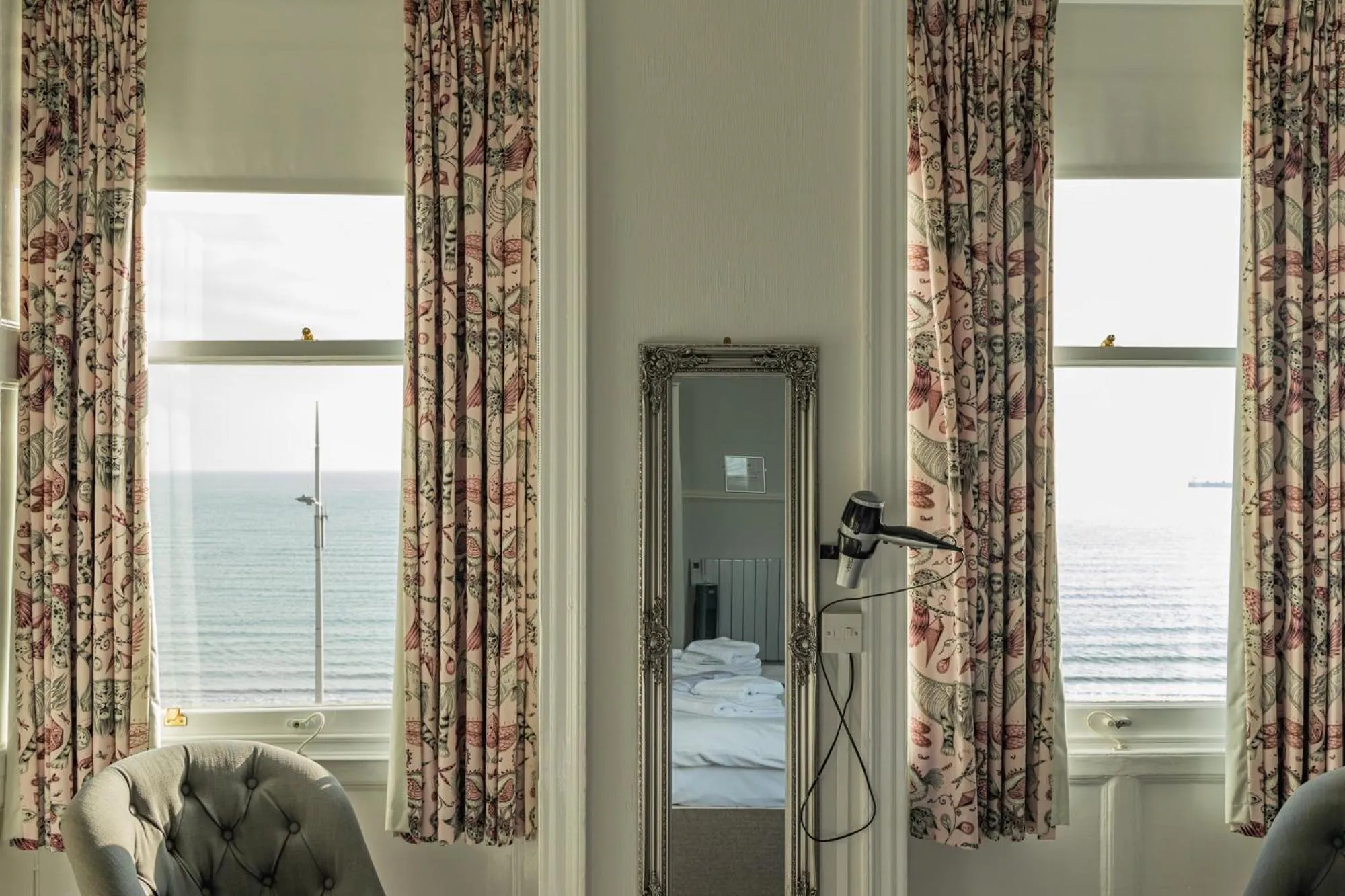 Sea view, Bed in Gresham Guest House