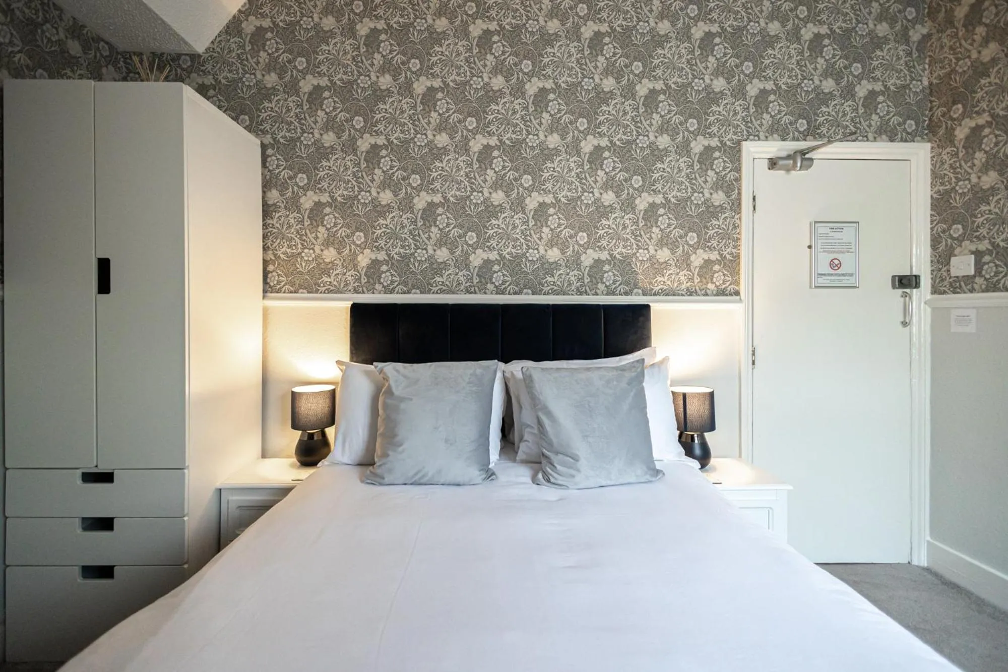 Bed in Gresham Guest House