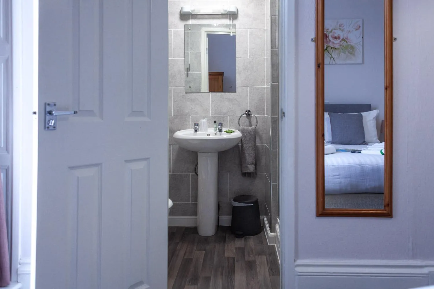 Bathroom in Gresham Guest House