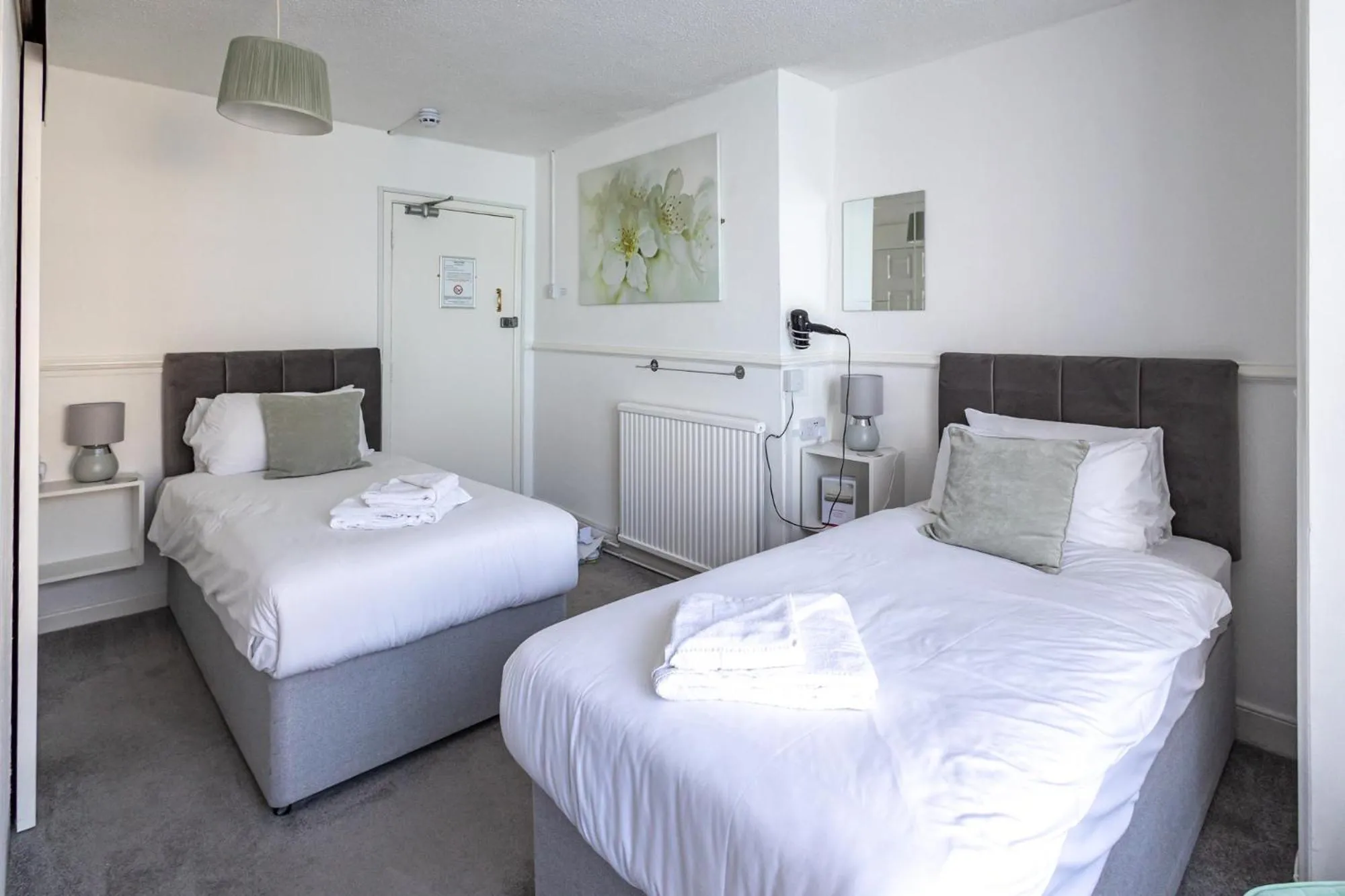 Bedroom, Bed in Gresham Guest House