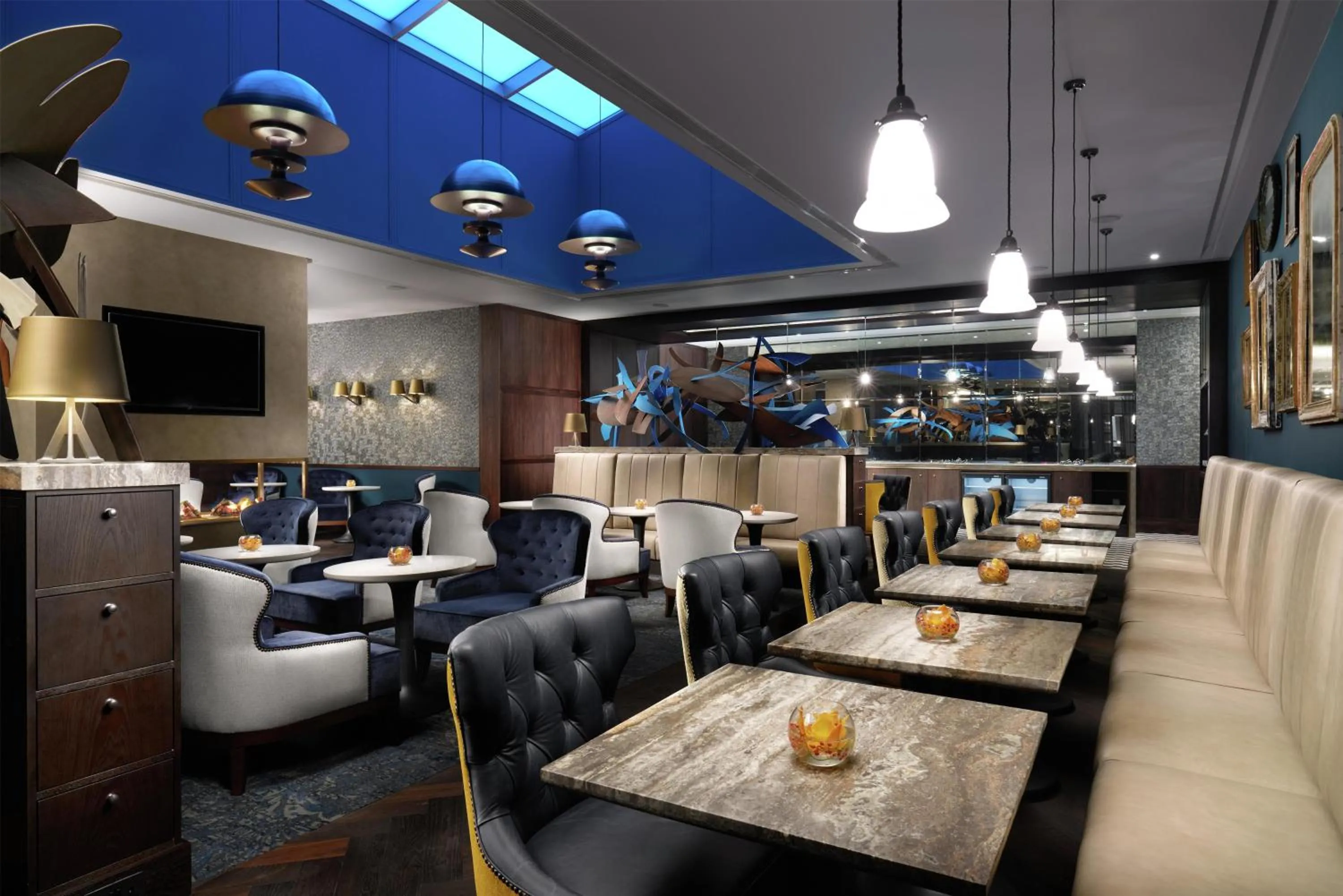 Restaurant/places to eat in Hilton London Bankside