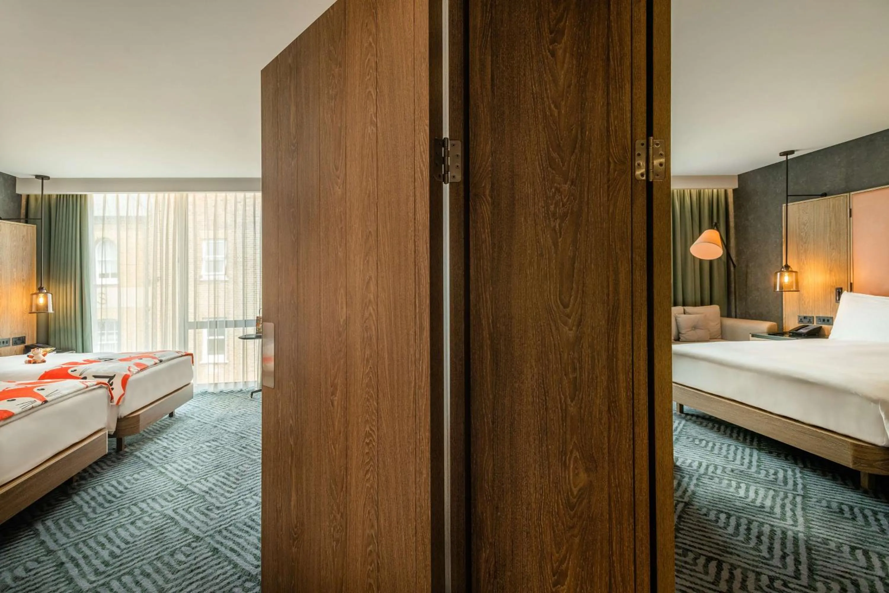 Photo of the whole room, Bed in Hilton London Bankside