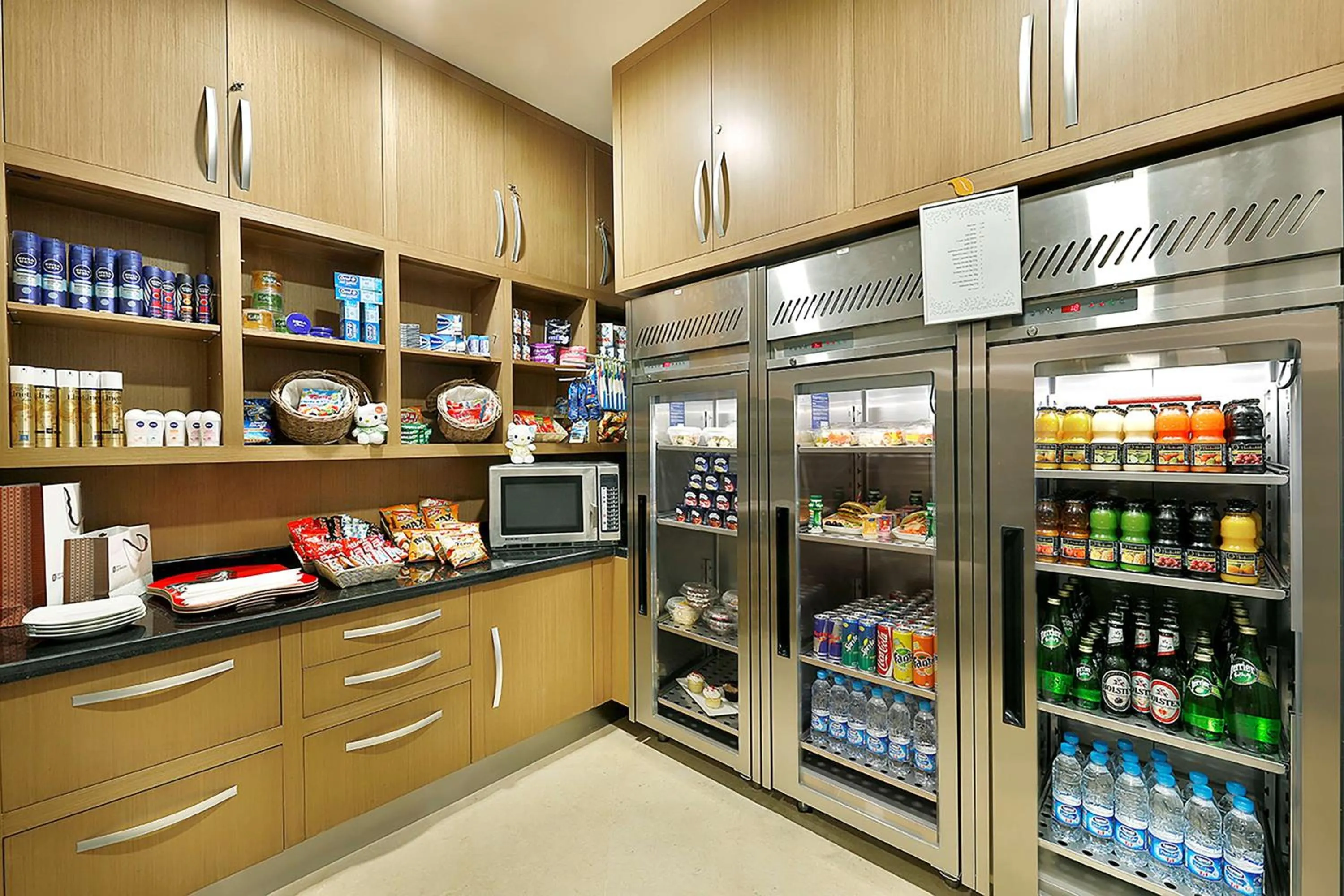 Restaurant/places to eat in Hilton Garden Inn Tabuk