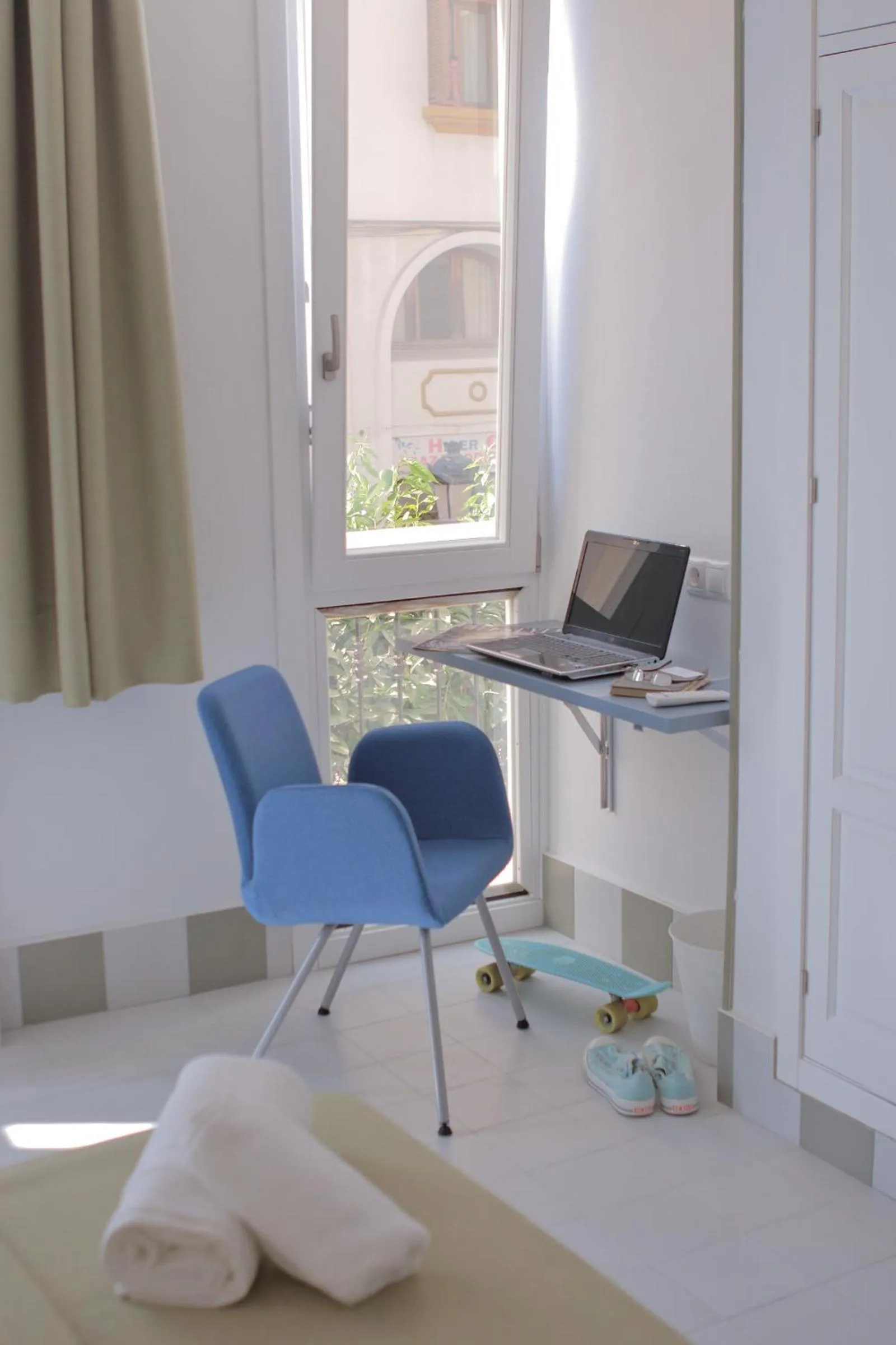 Seating area in Hostal Gravina