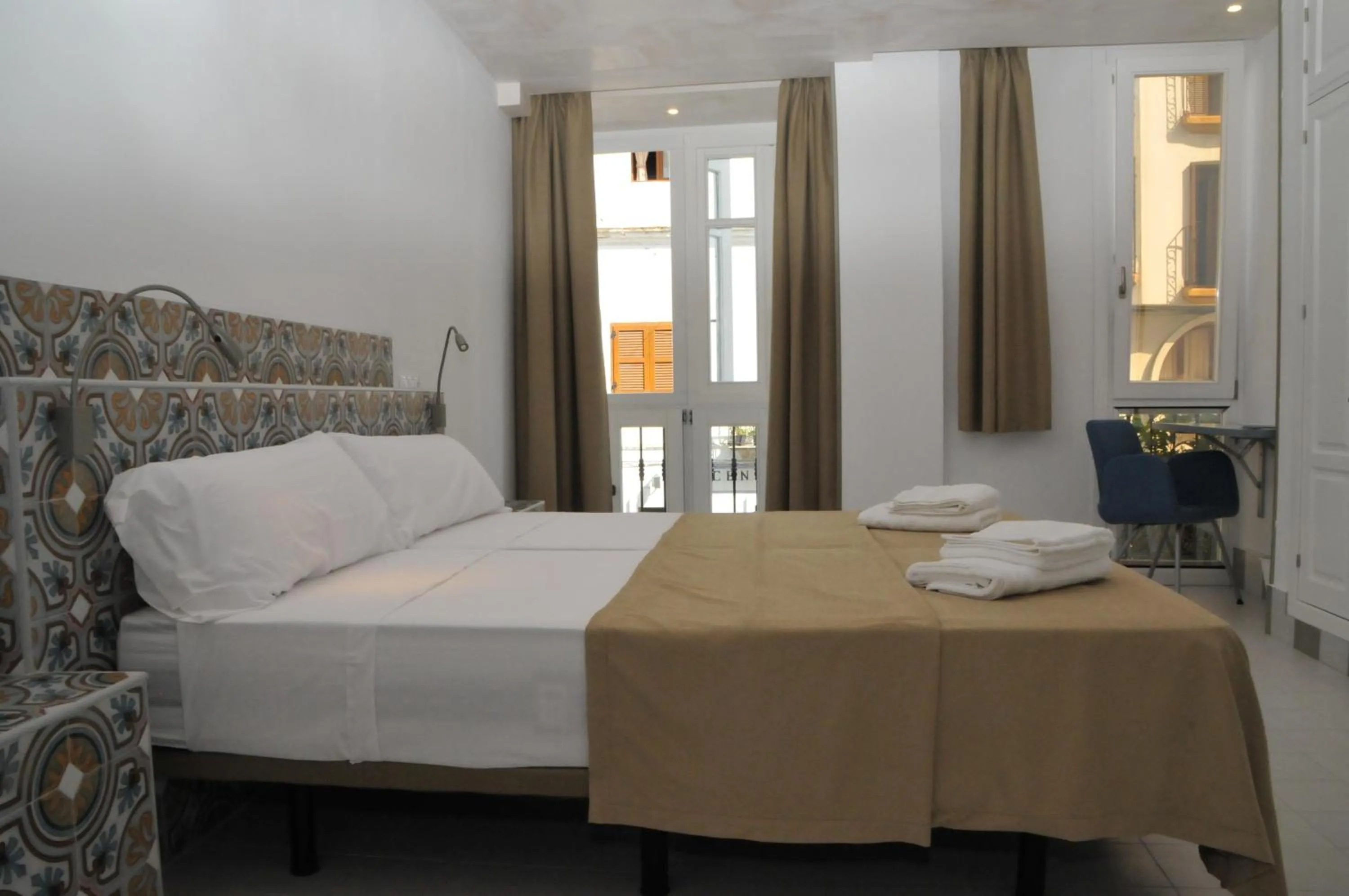 Bed in Hostal Gravina