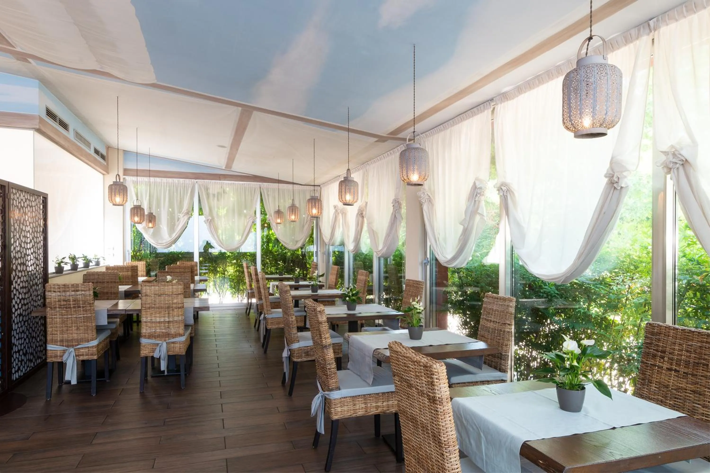 Restaurant/places to eat in Hotel Silver Milano