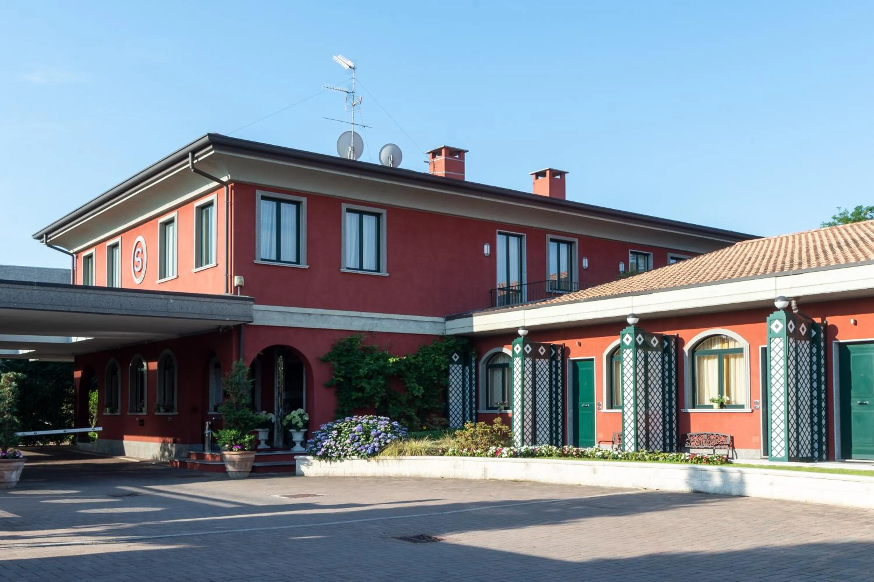 Facade/entrance in Hotel Silver Milano
