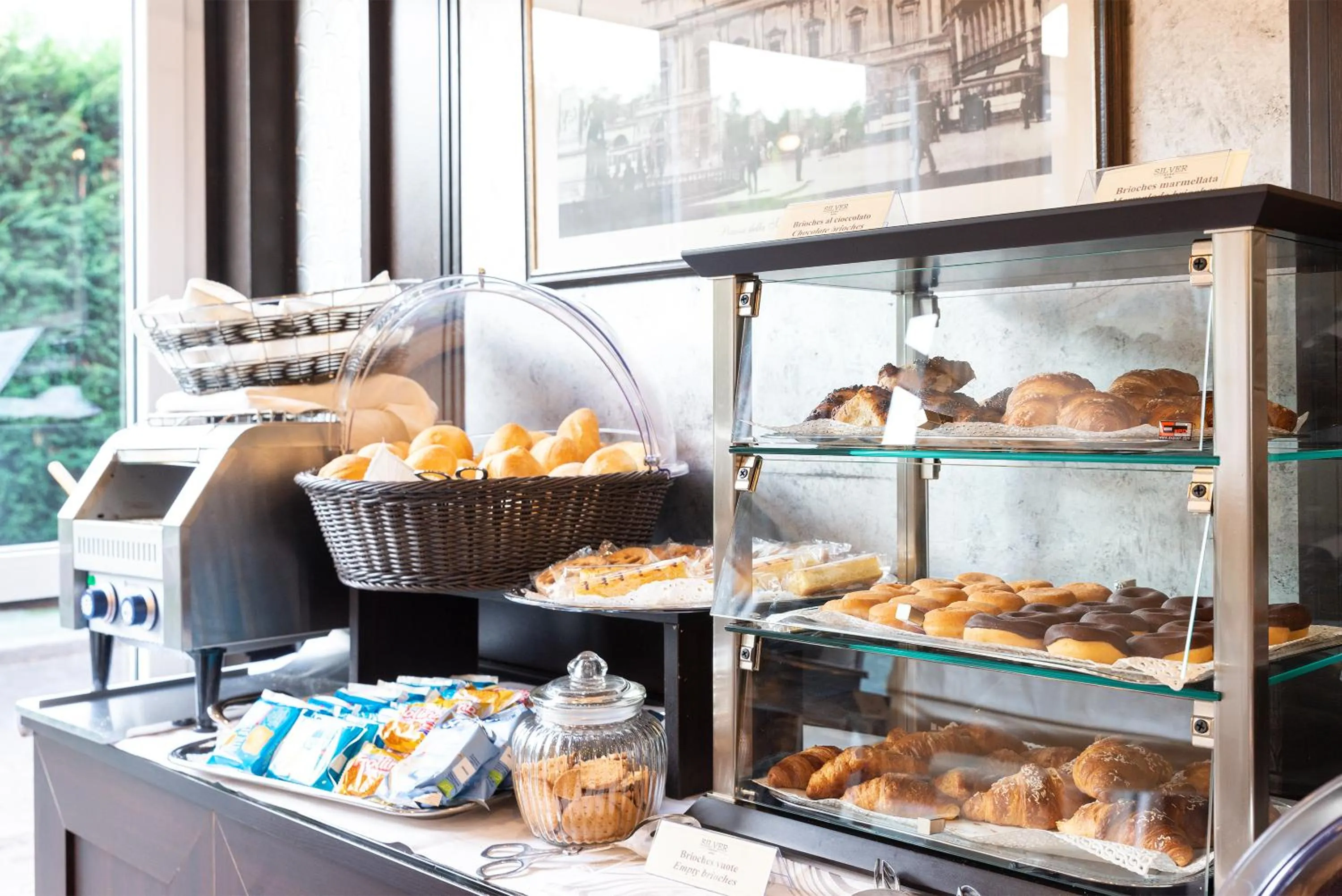Continental breakfast in Hotel Silver Milano