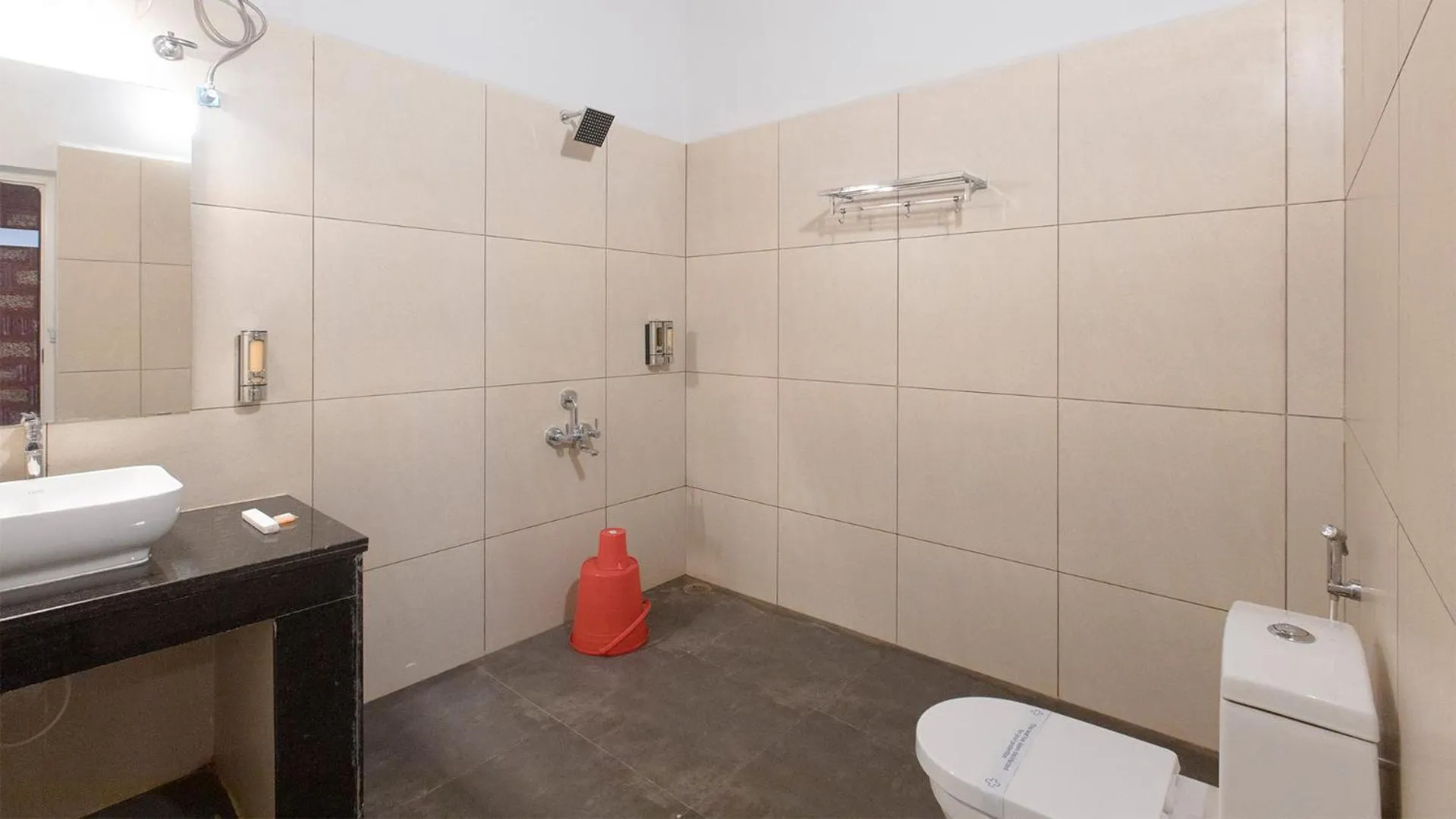 Shower in AARA Jungle Resort