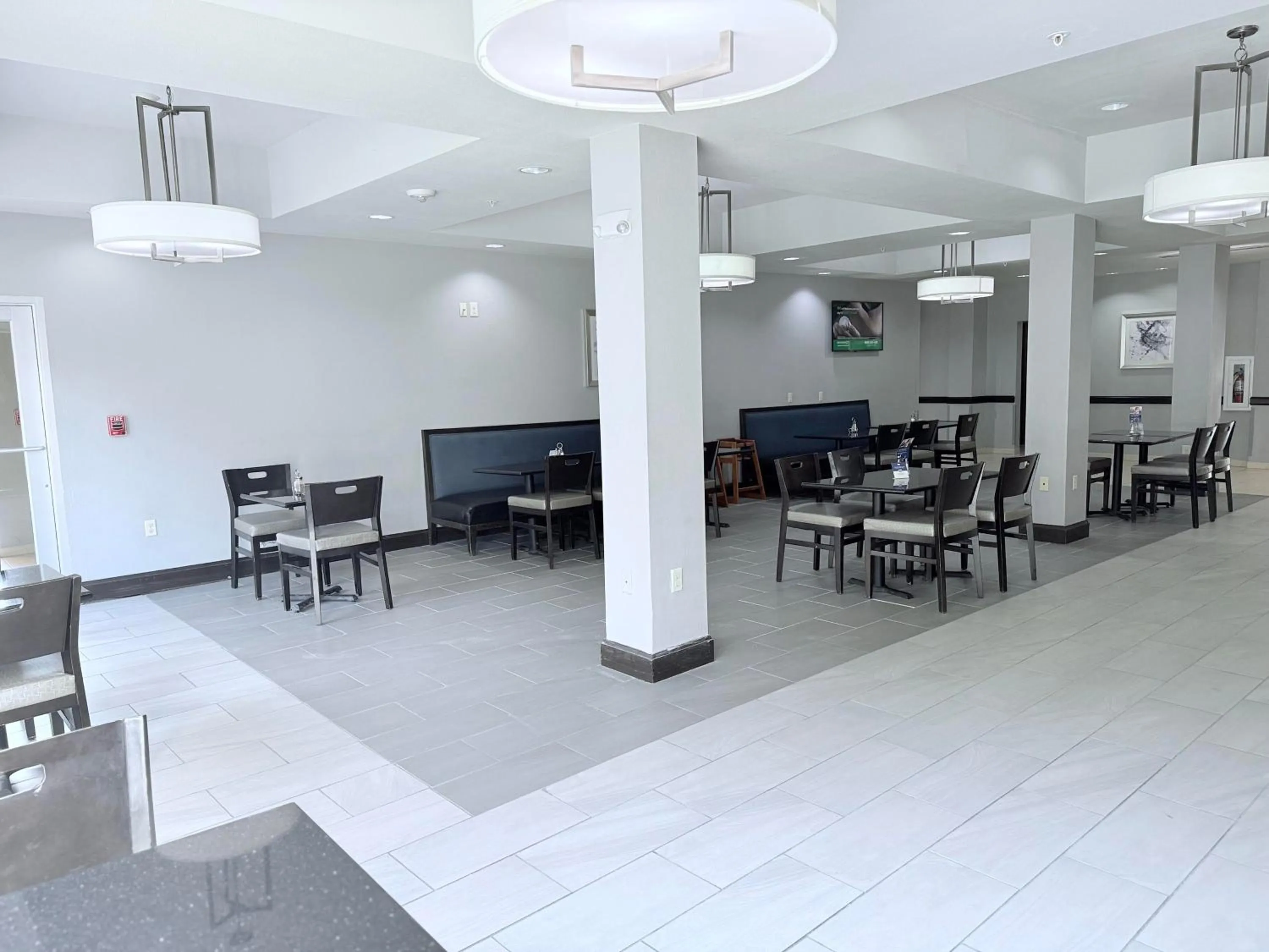 Breakfast in Holiday Inn Express & Suites Bonham by IHG