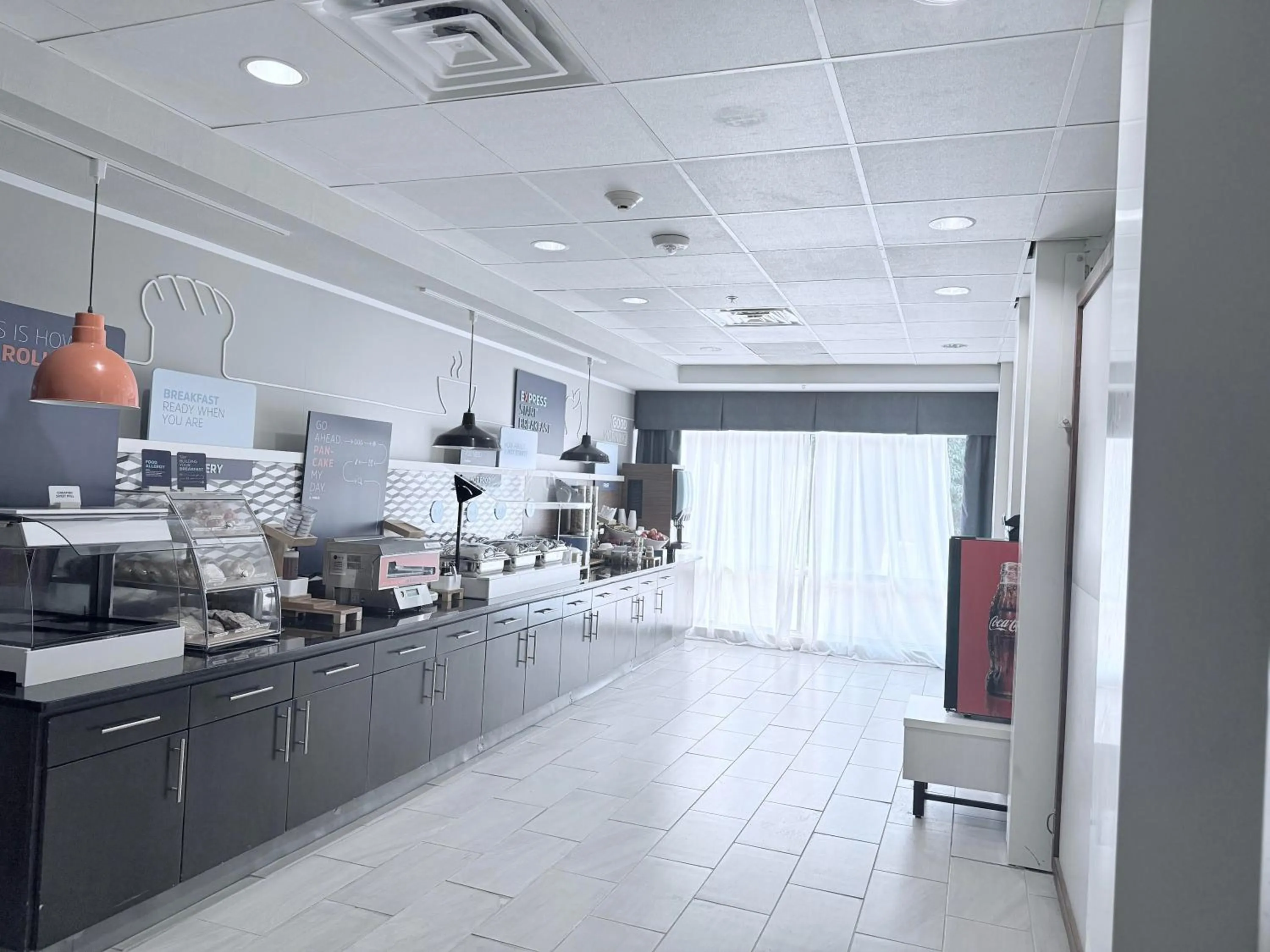 Breakfast in Holiday Inn Express & Suites Bonham by IHG