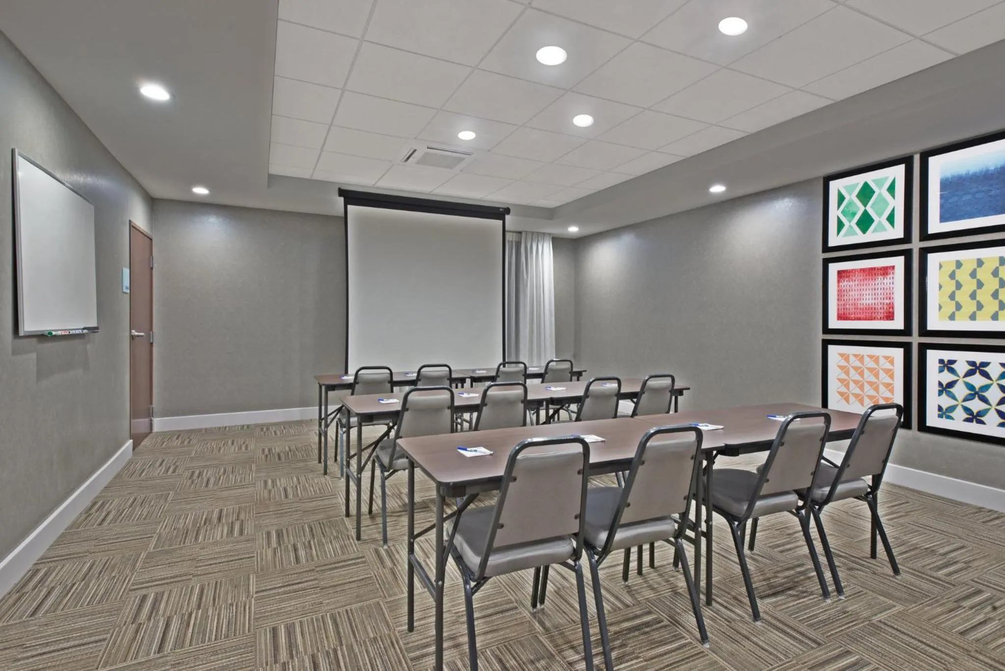 Meeting/conference room in Holiday Inn Express & Suites New Cumberland by IHG