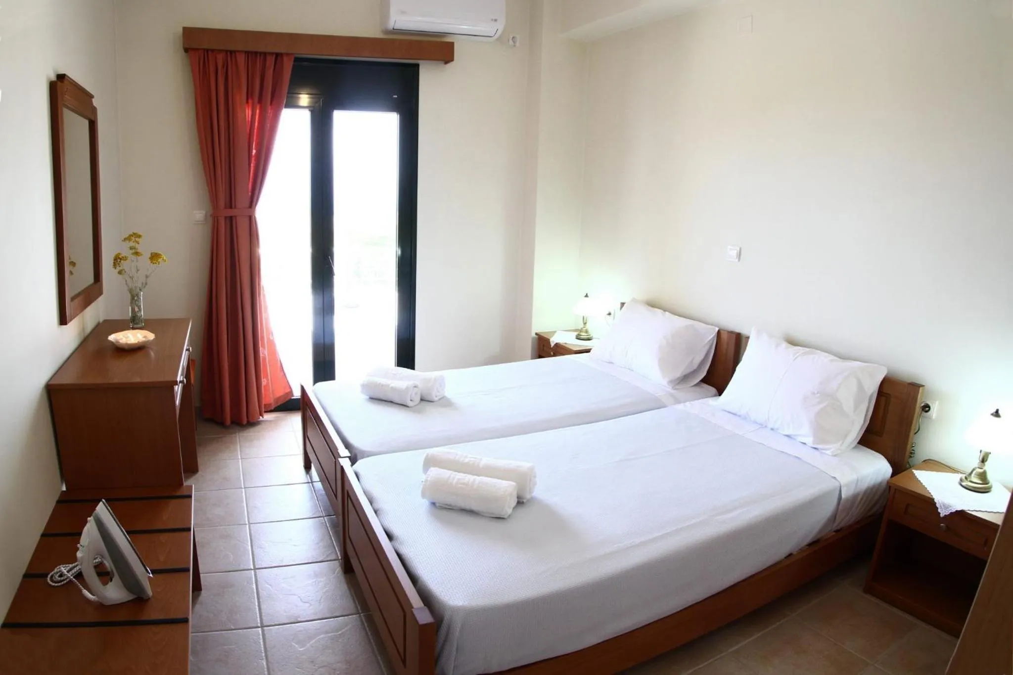 Bed in Xenios Zeus Apartments